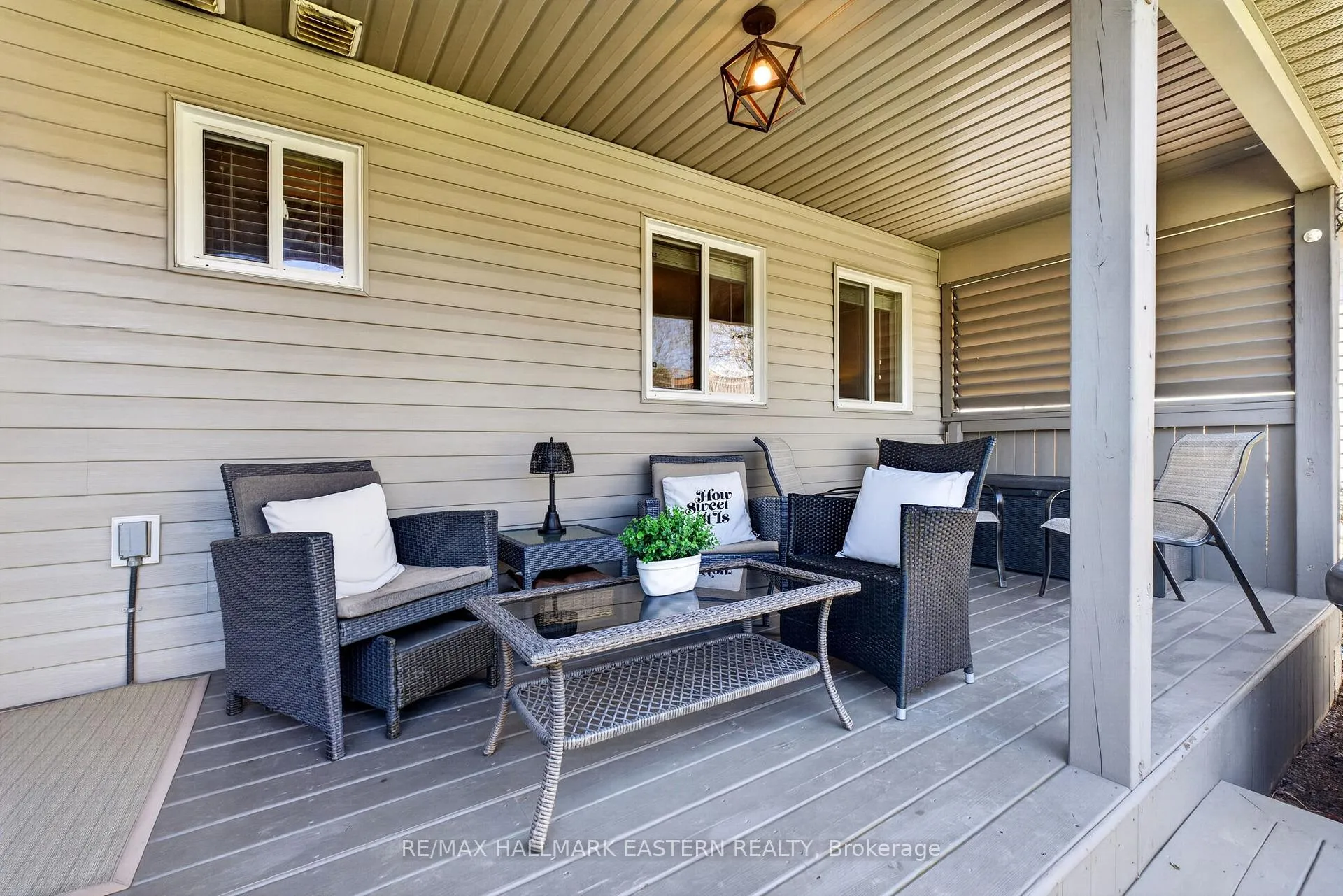 Photo 37 of 582 Clancy Crescent, Peterborough, Otonabee Ward 1 — HOMEH