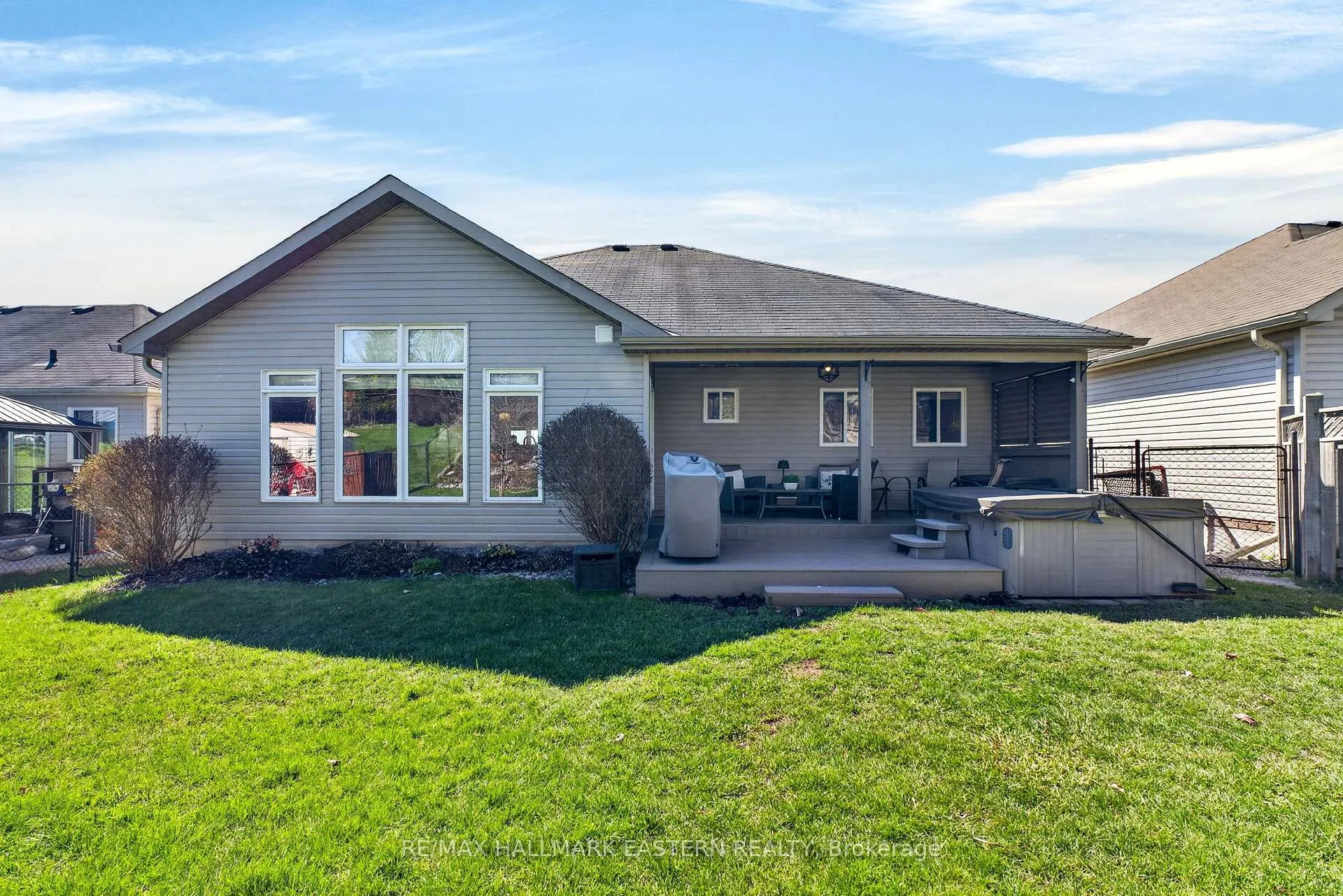 Photo 39 of 582 Clancy Crescent, Peterborough, Otonabee Ward 1 — HOMEH
