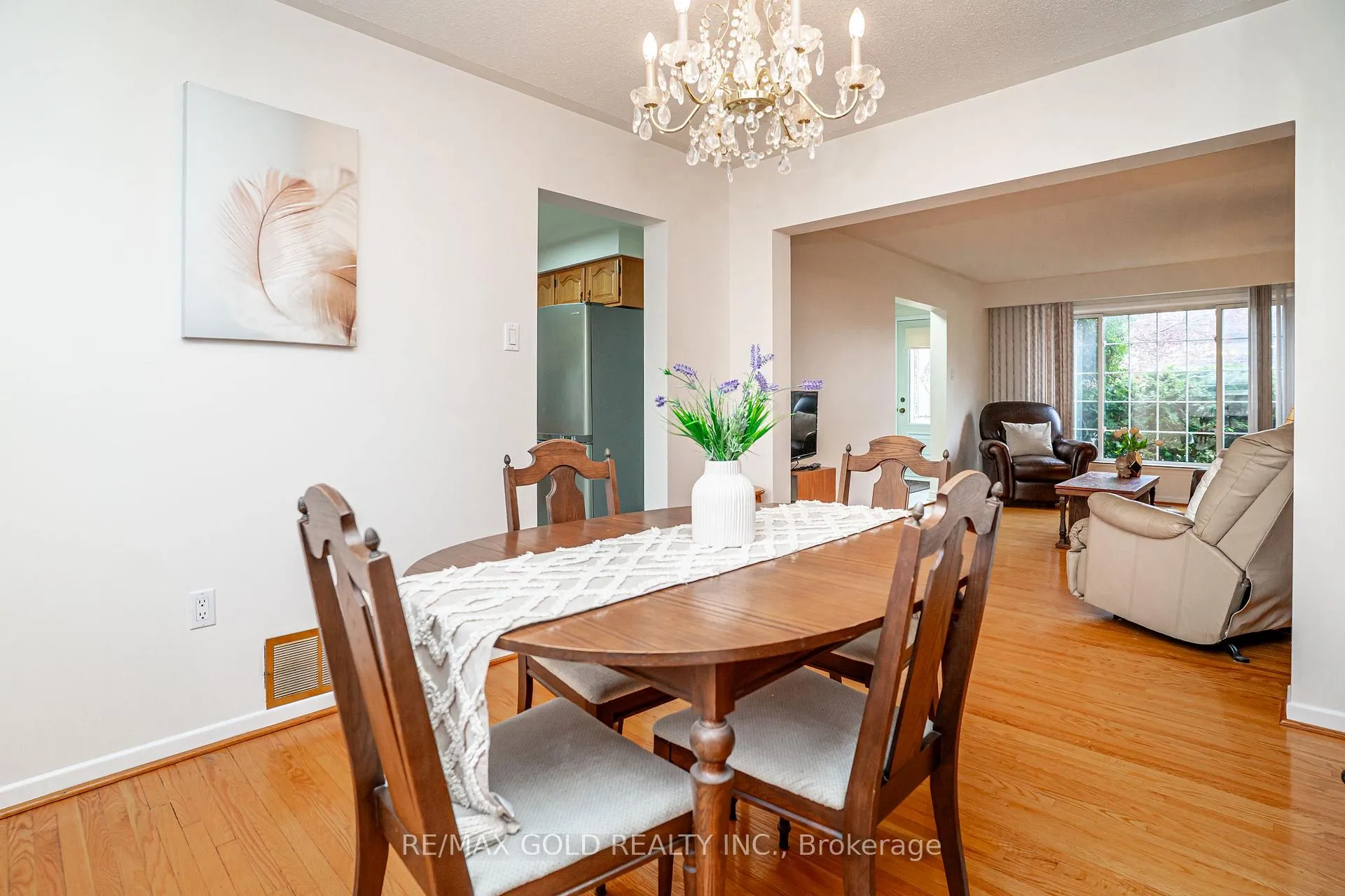 Photo 12 of 64 Dalraith Crescent, Brampton, Southgate — HOMEH