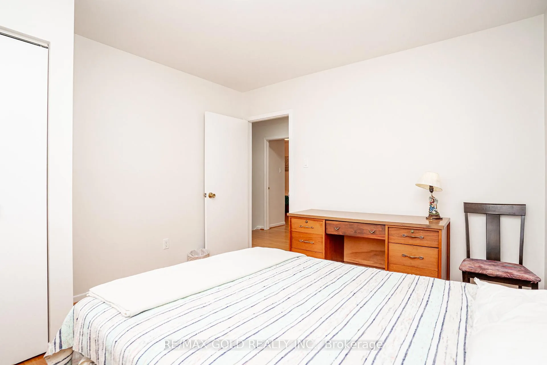 Photo 24 of 64 Dalraith Crescent, Brampton, Southgate — HOMEH