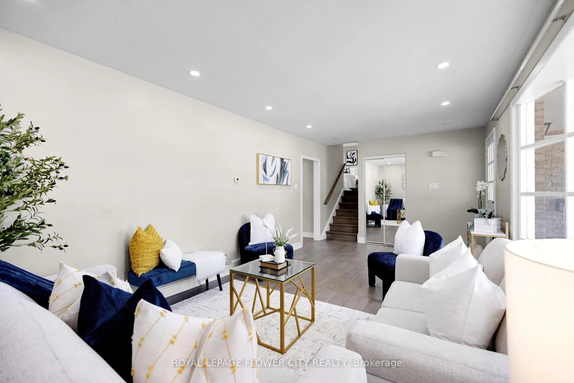 Photo 9 of 470 Franklin Street N, Kitchener — HOMEH