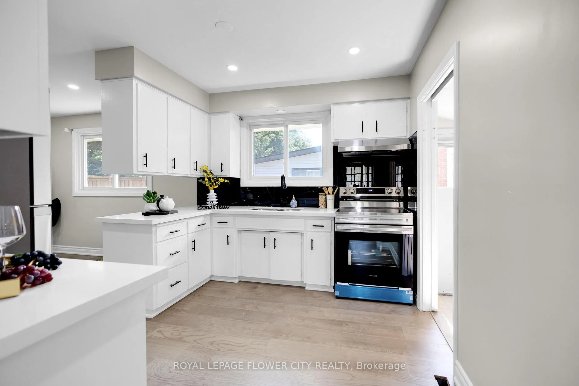 Photo 12 of 470 Franklin Street N, Kitchener — HOMEH
