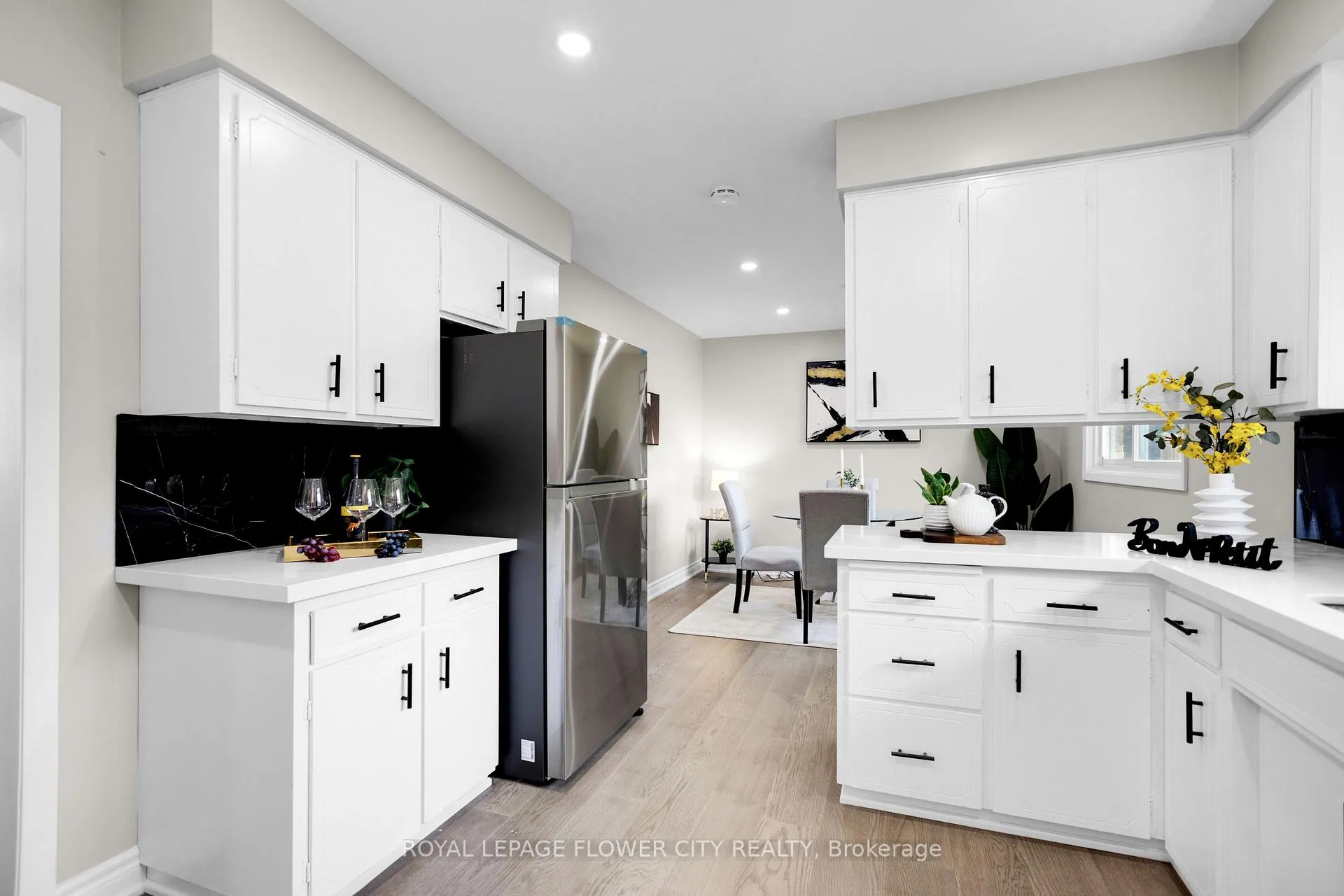 Photo 14 of 470 Franklin Street N, Kitchener — HOMEH