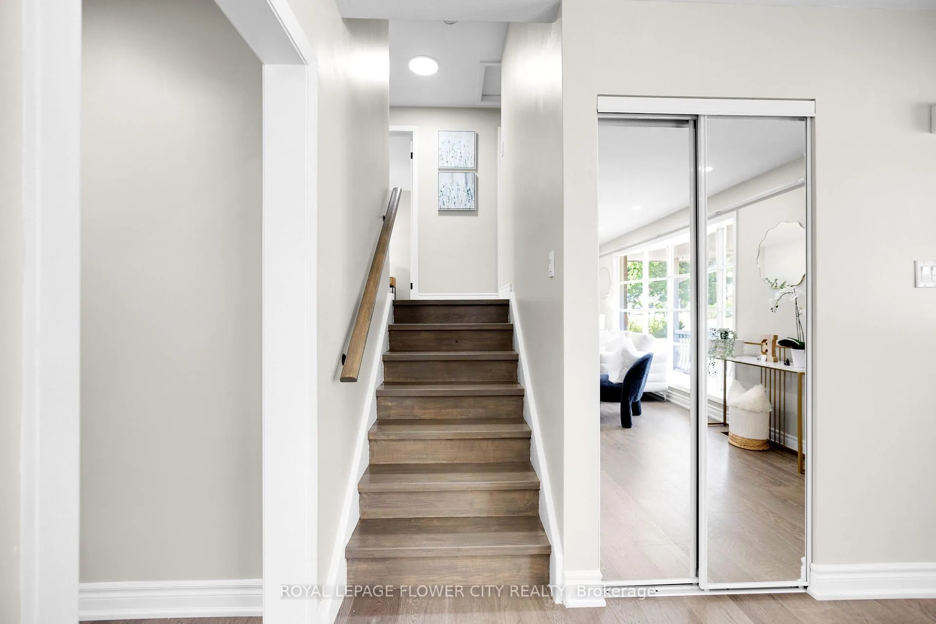 Photo 17 of 470 Franklin Street N, Kitchener — HOMEH