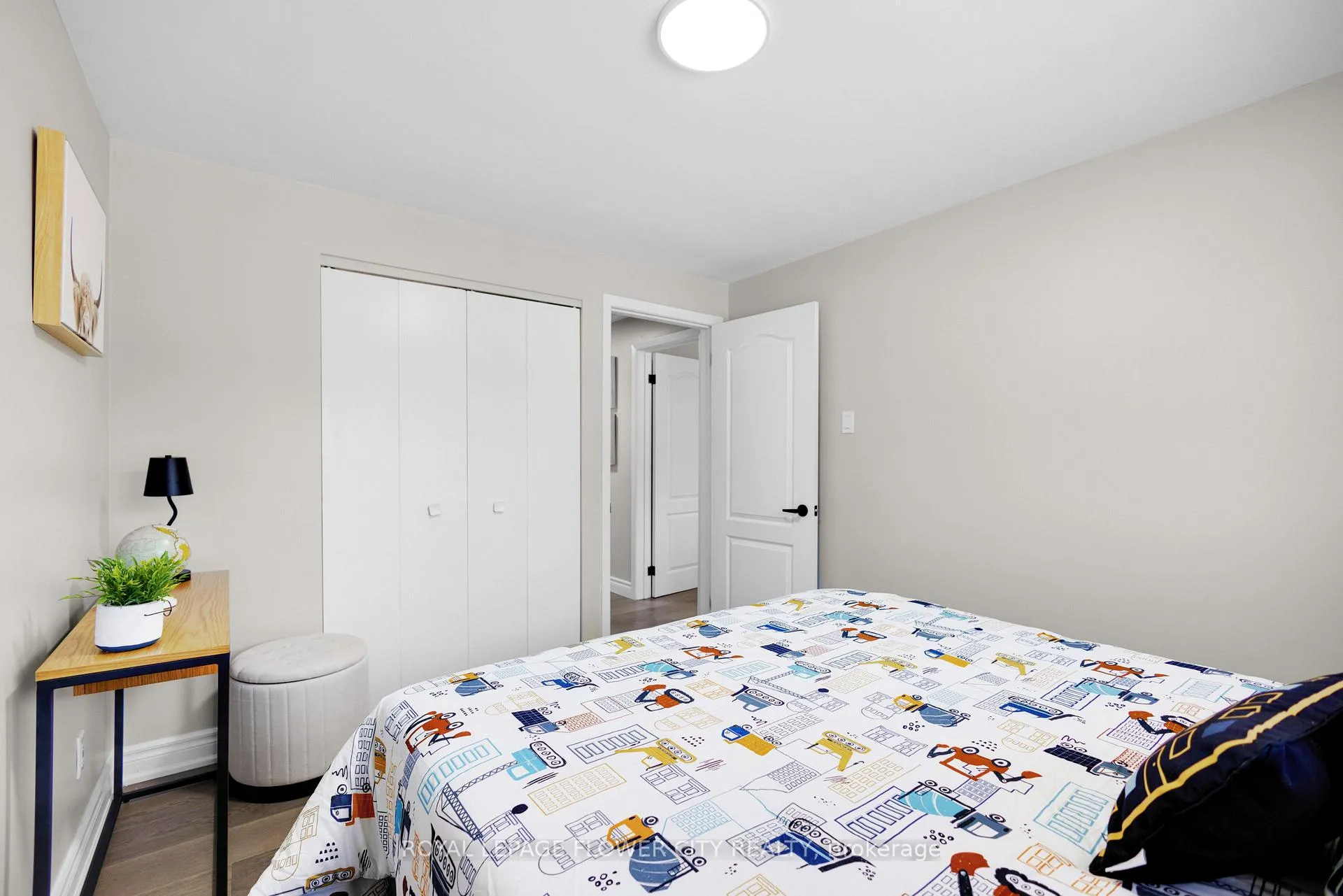 Photo 21 of 470 Franklin Street N, Kitchener — HOMEH