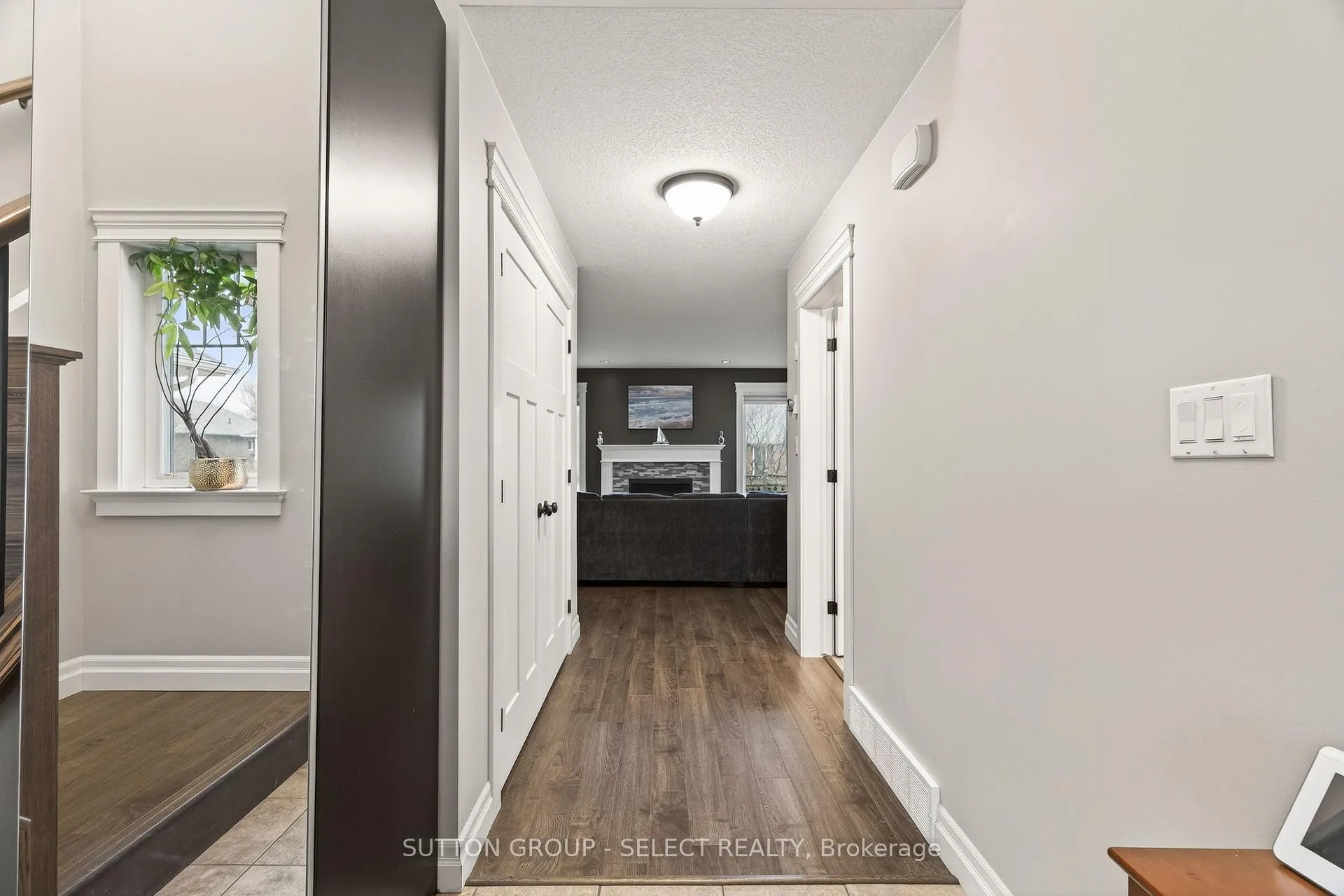 Photo 5 of 173 Tarry Parkway, Aylmer — HOMEH