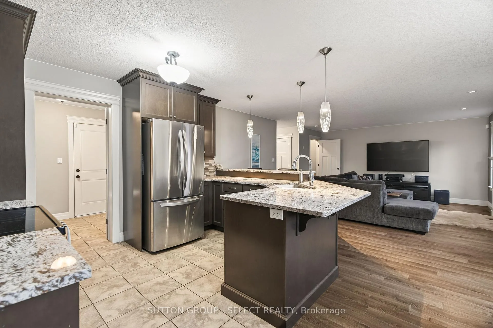 Photo 14 of 173 Tarry Parkway, Aylmer — HOMEH