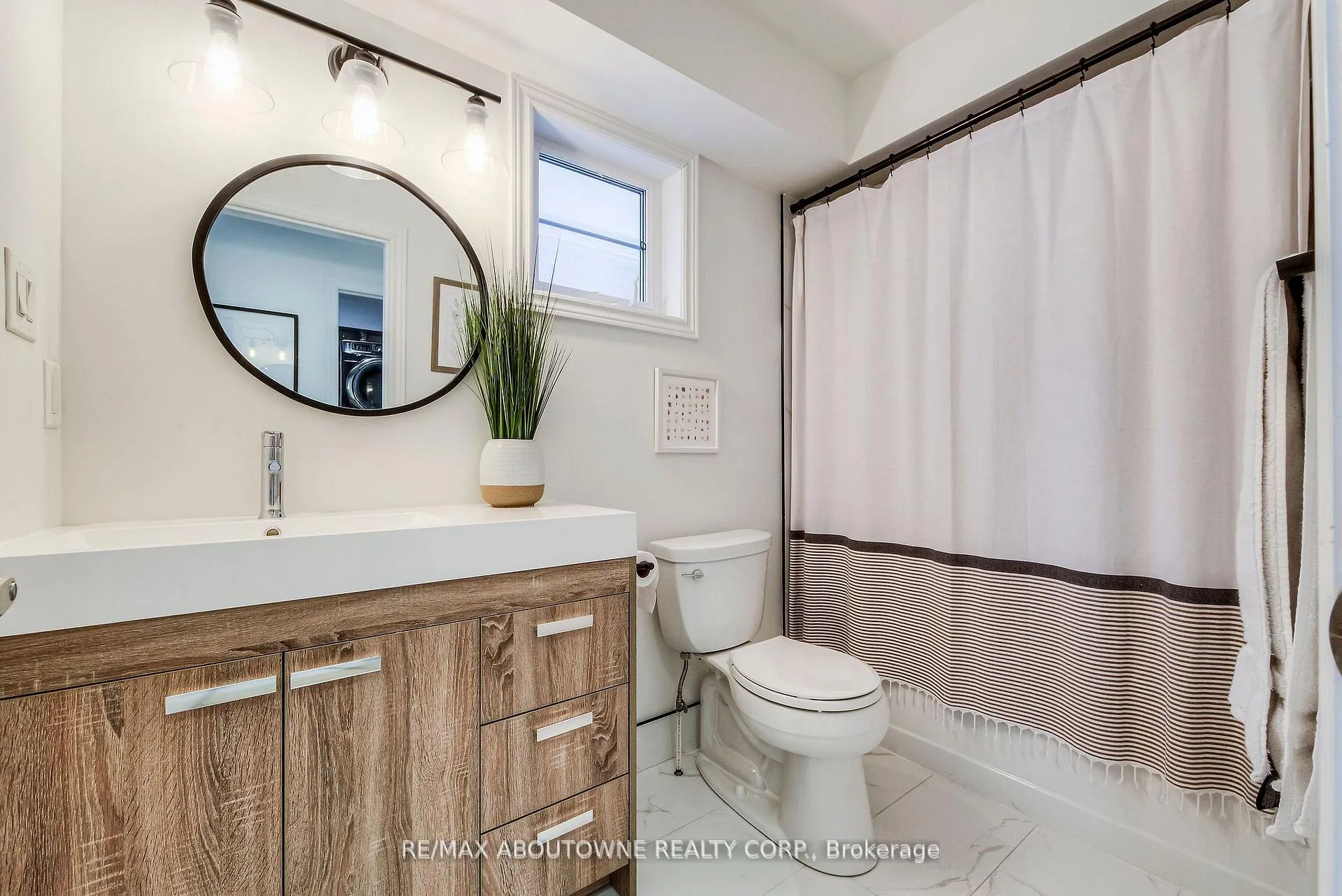 Photo 26 of 321 Dalesford Road, Etobicoke, Stonegate-Queensway — HOMEH