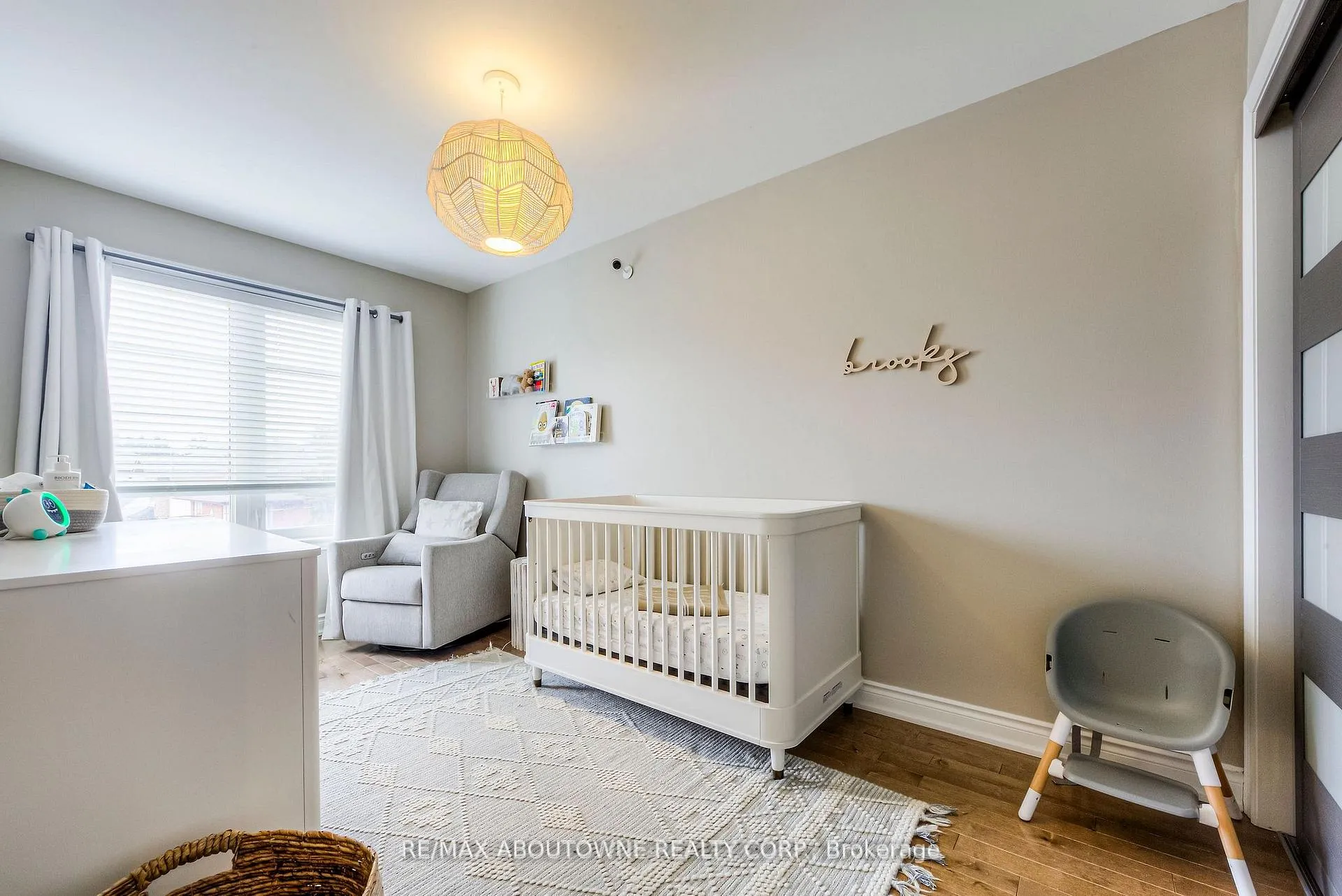 Photo 27 of 321 Dalesford Road, Etobicoke, Stonegate-Queensway — HOMEH