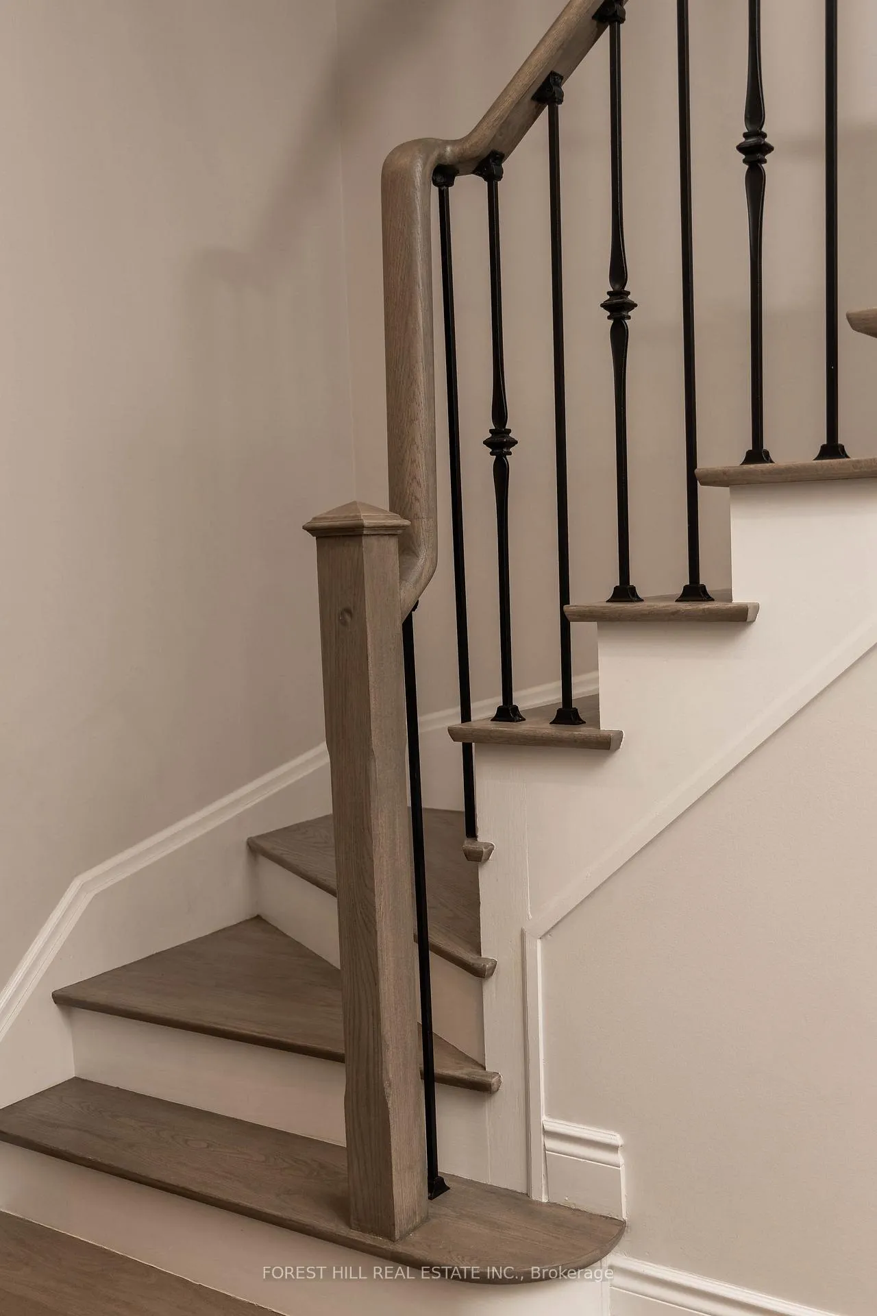 Photo 15 of 97 Bristlewood Crescent, Vaughan, Patterson — HOMEH