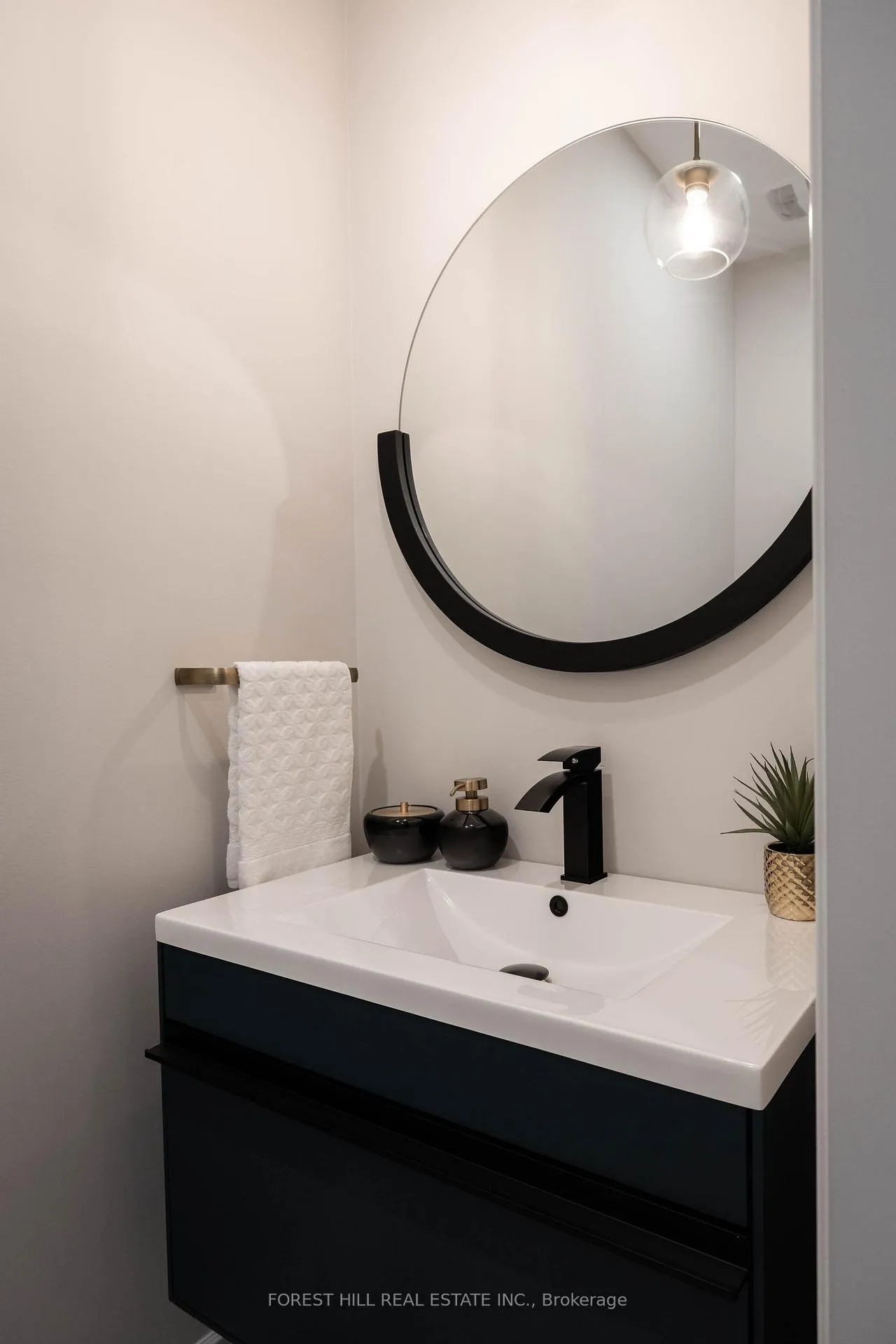 Photo 16 of 97 Bristlewood Crescent, Vaughan, Patterson — HOMEH