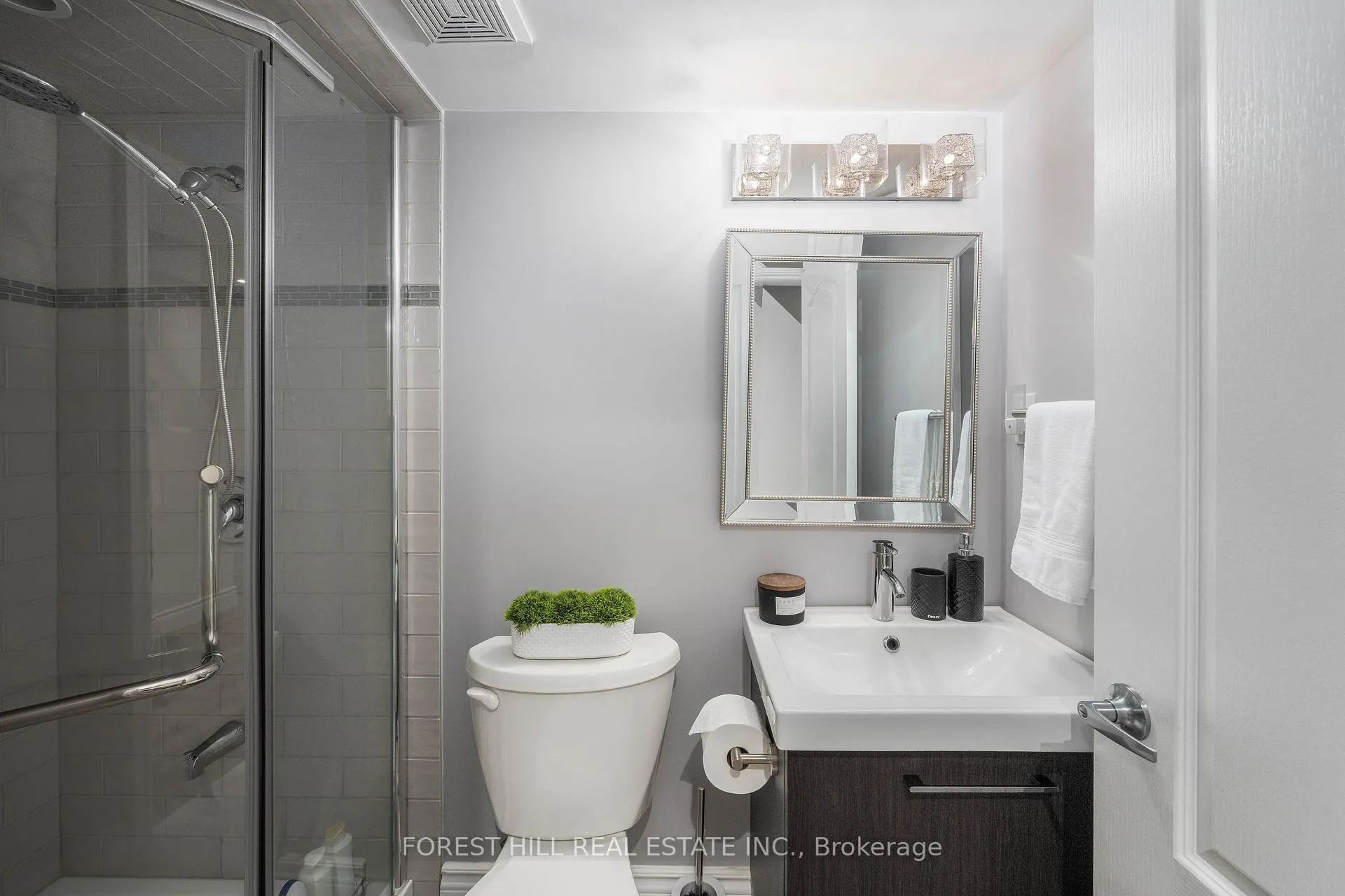 Photo 37 of 97 Bristlewood Crescent, Vaughan, Patterson — HOMEH
