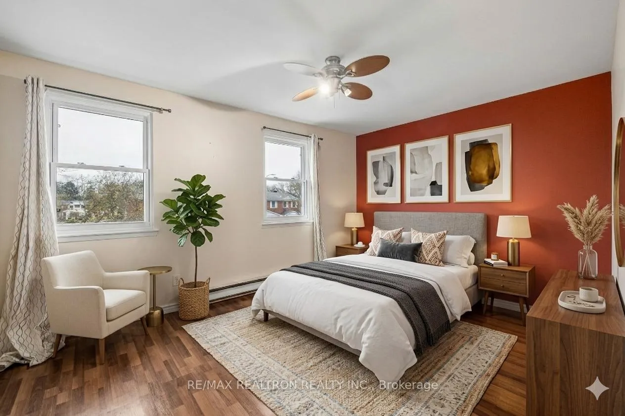 Photo 13 of 22 Porterfield Crescent, Markham, Aileen-Willowbrook — HOMEH