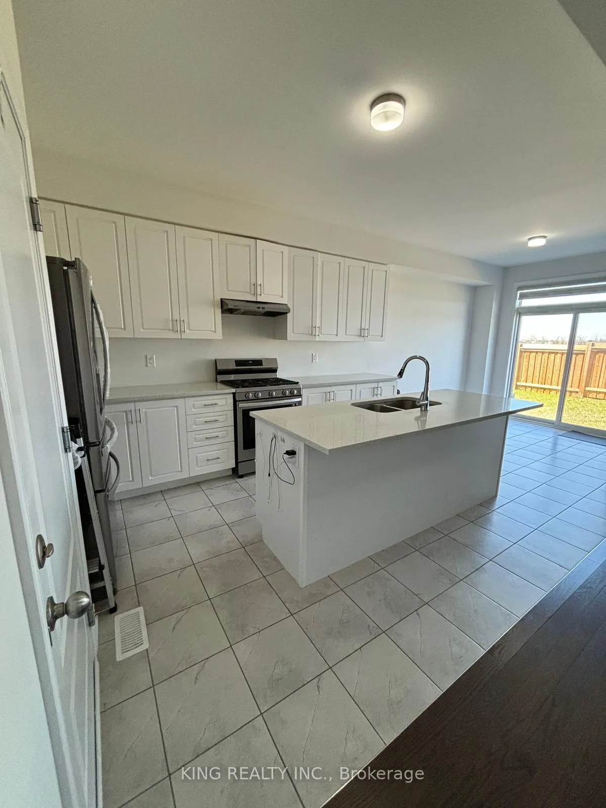 Photo 14 of 161 Fenchurch Manor, Barrie, Rural Barrie Southeast — HOMEH