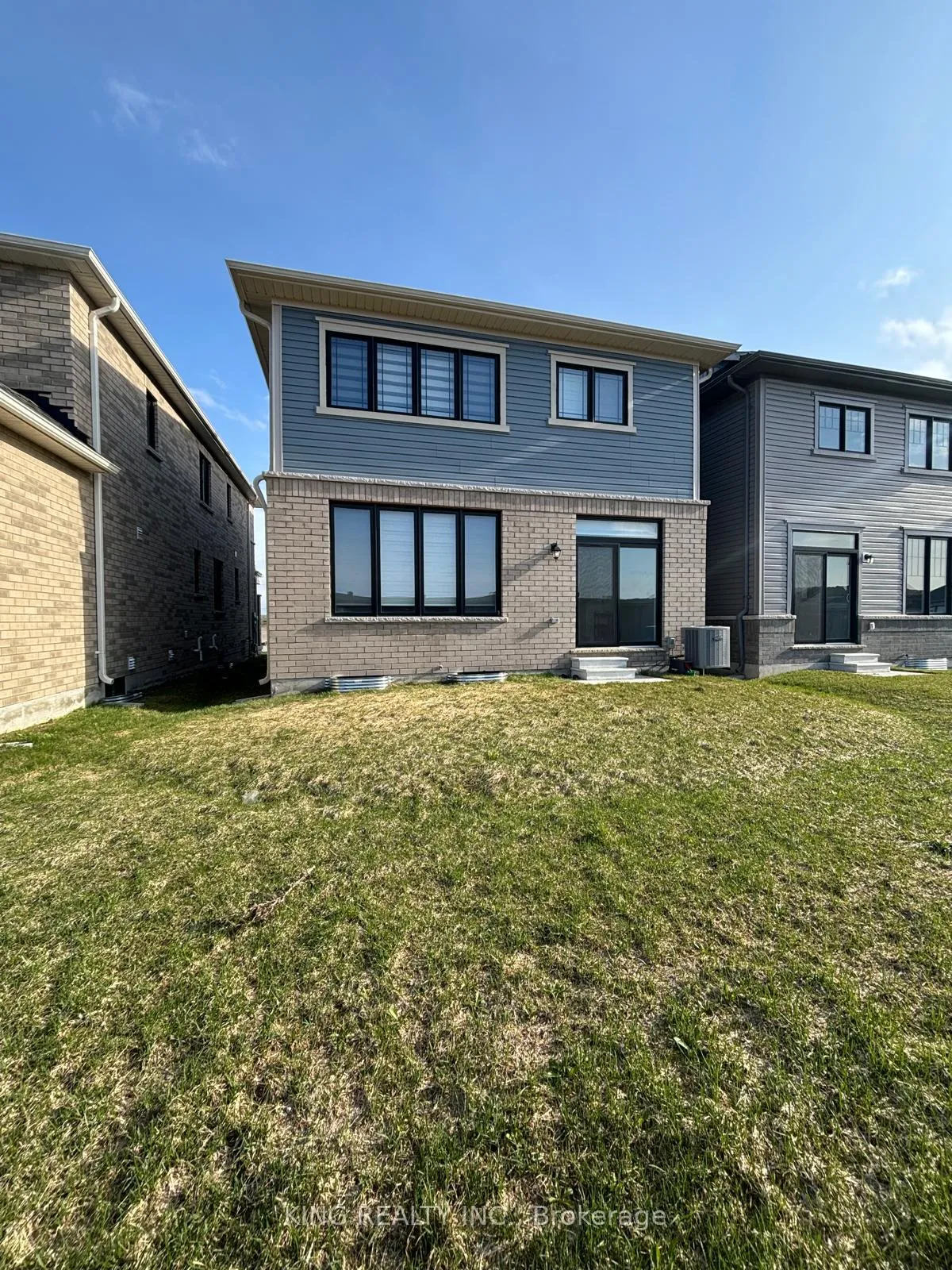 Photo 32 of 161 Fenchurch Manor, Barrie, Rural Barrie Southeast — HOMEH