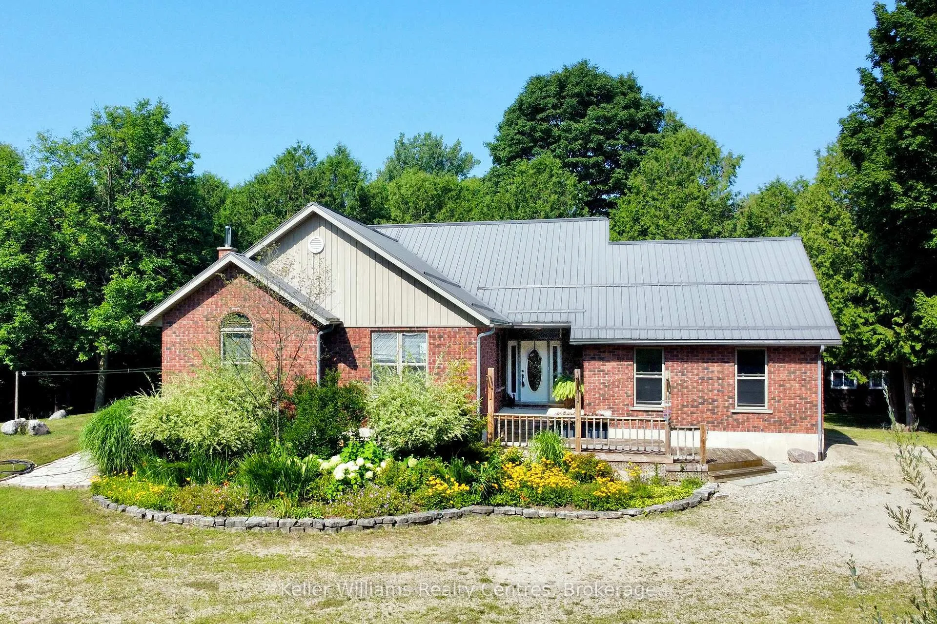 Photo 12 of 034660 Sideroad 5 NDR, West Grey — HOMEH