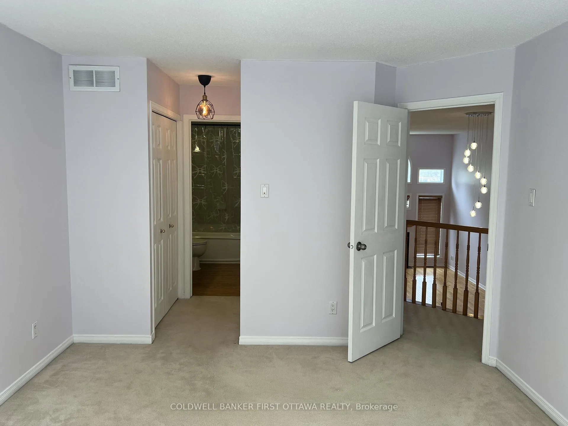 Photo 14 of 155 Gladeview Private, Ottawa, Upper Hunt Club — HOMEH