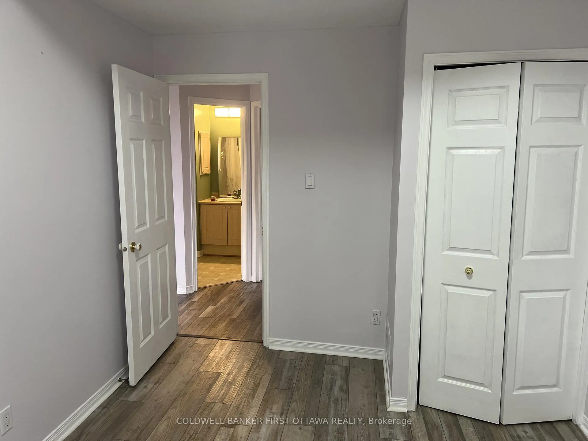 Photo 19 of 155 Gladeview Private, Ottawa, Upper Hunt Club — HOMEH