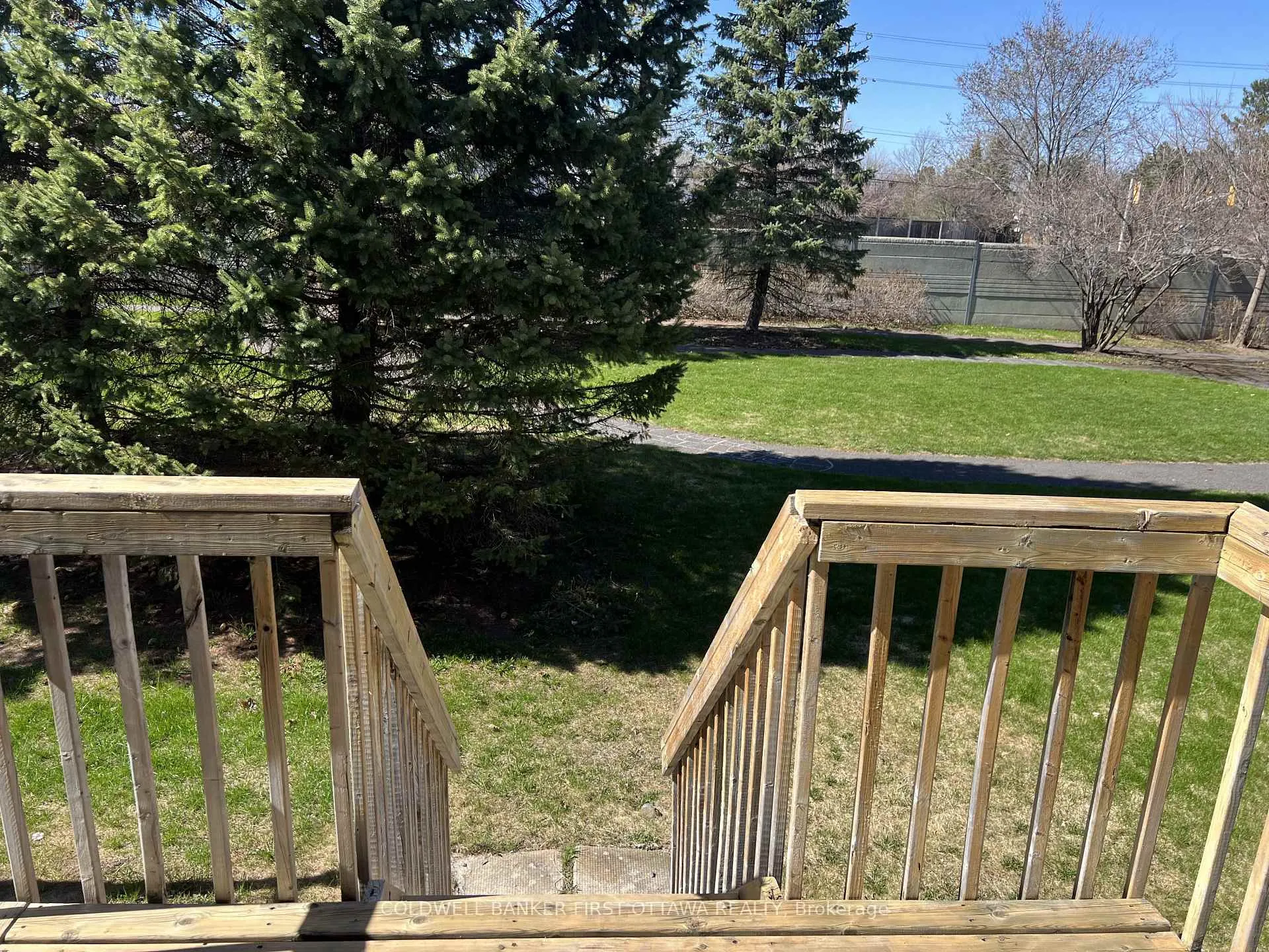 Photo 24 of 155 Gladeview Private, Ottawa, Upper Hunt Club — HOMEH