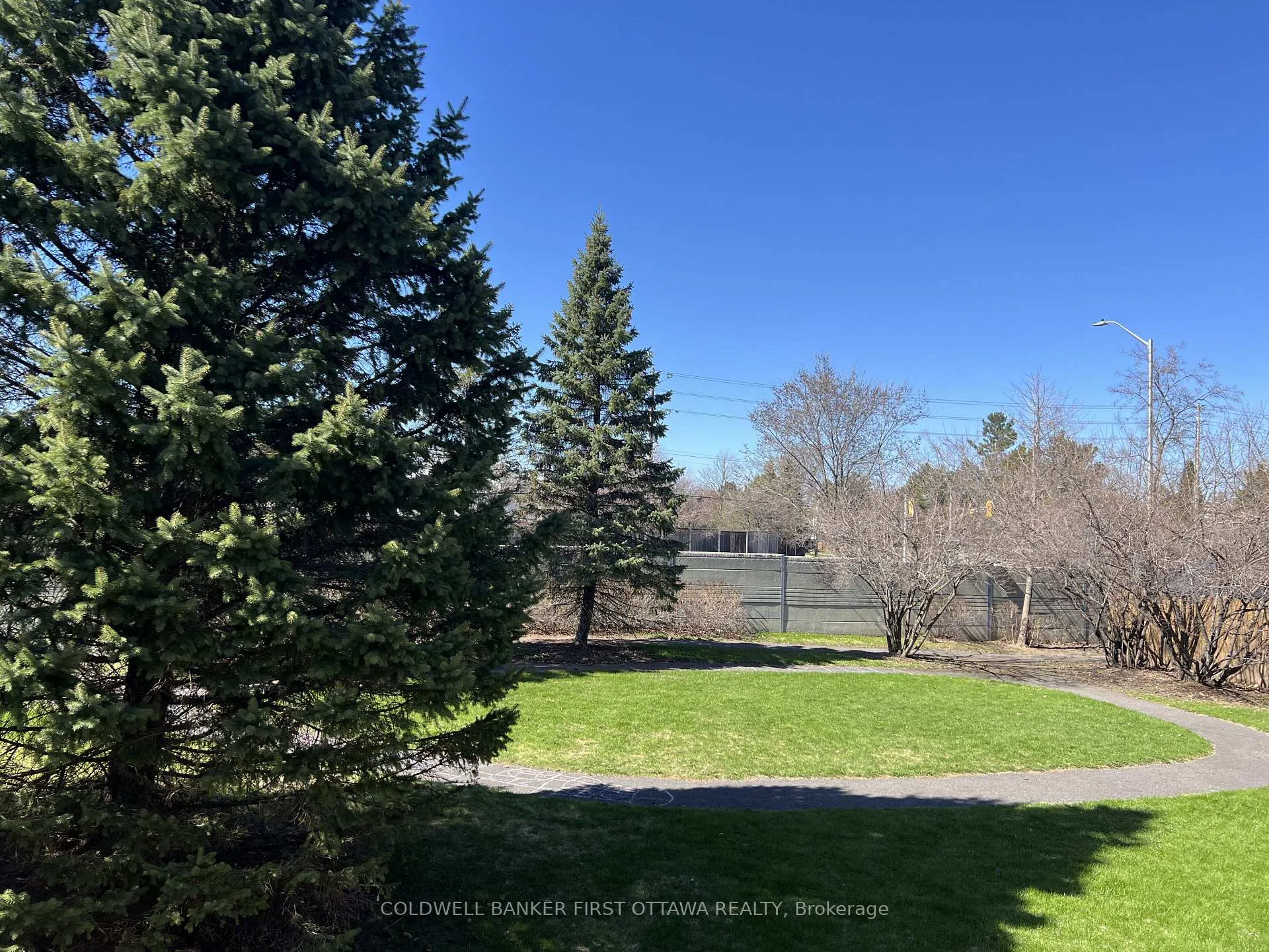 Photo 25 of 155 Gladeview Private, Ottawa, Upper Hunt Club — HOMEH
