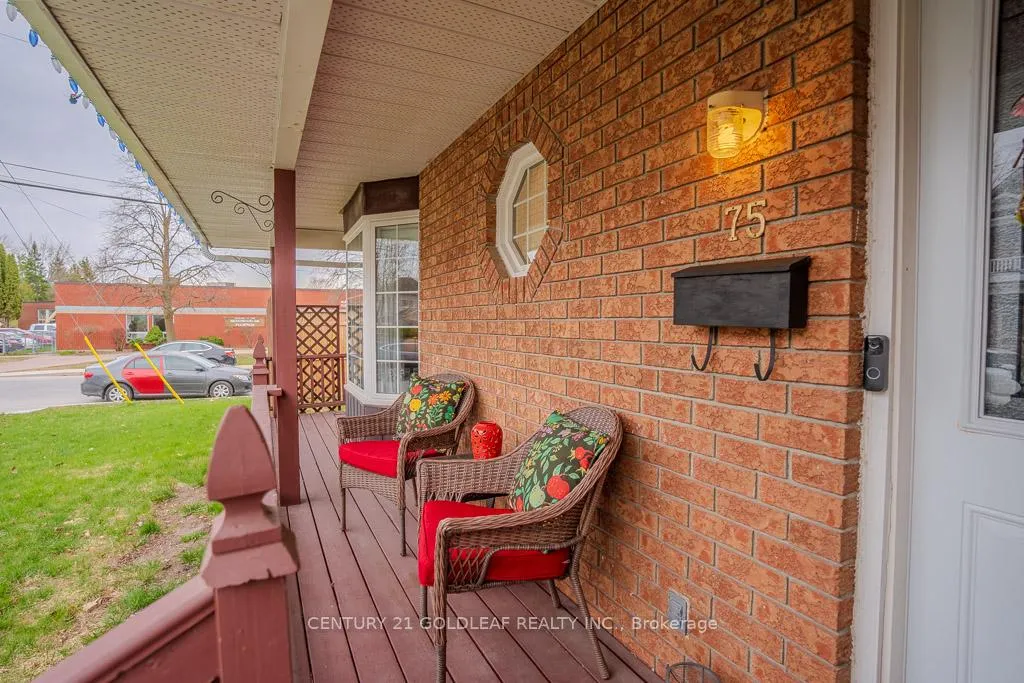 Photo 2 of 75 Craig Street, Arnprior — HOMEH
