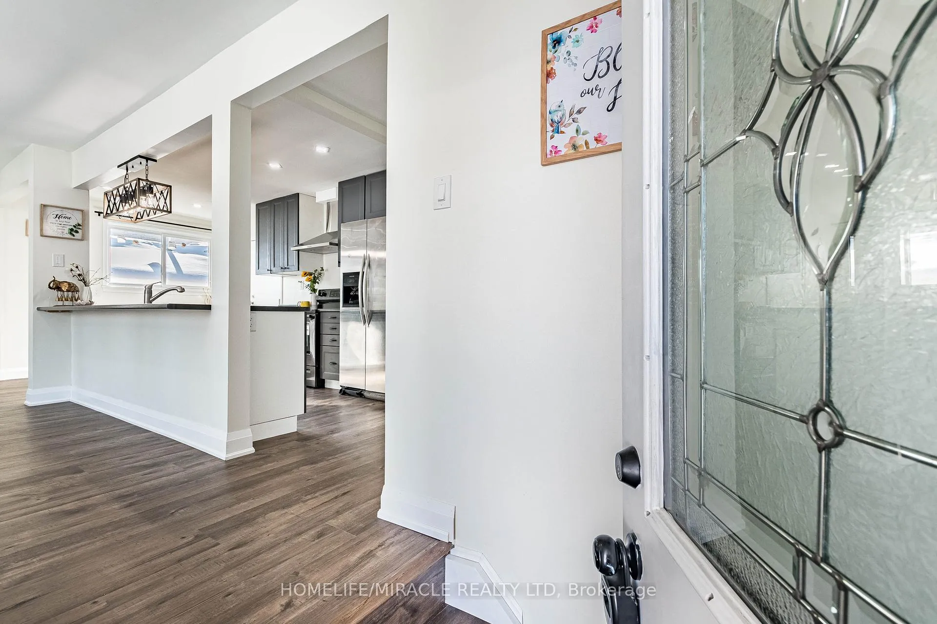Photo 4 of 36 Mclaughlin Road N, Brampton, Northwood Park — HOMEH