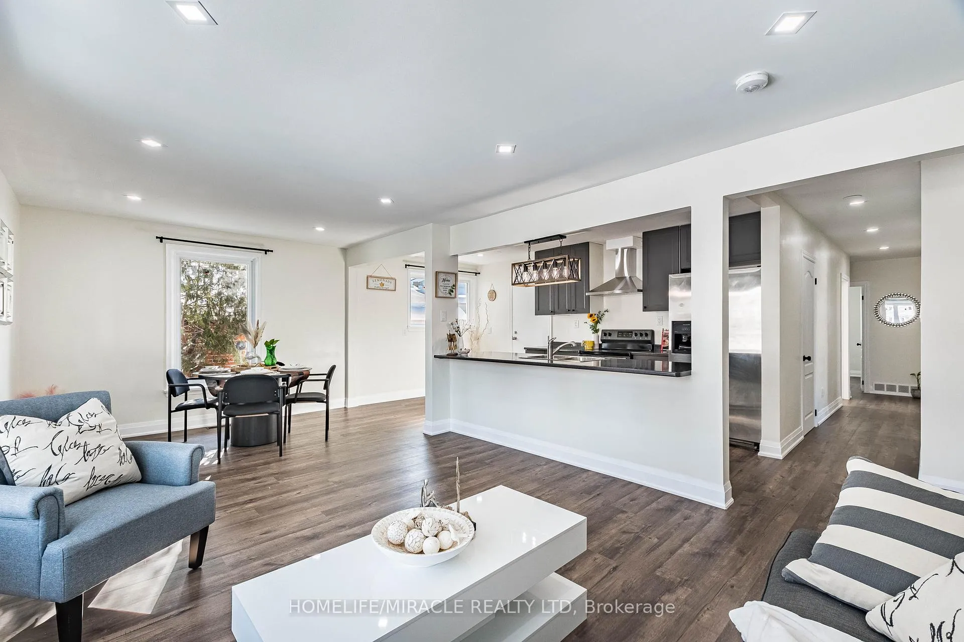 Photo 7 of 36 Mclaughlin Road N, Brampton, Northwood Park — HOMEH