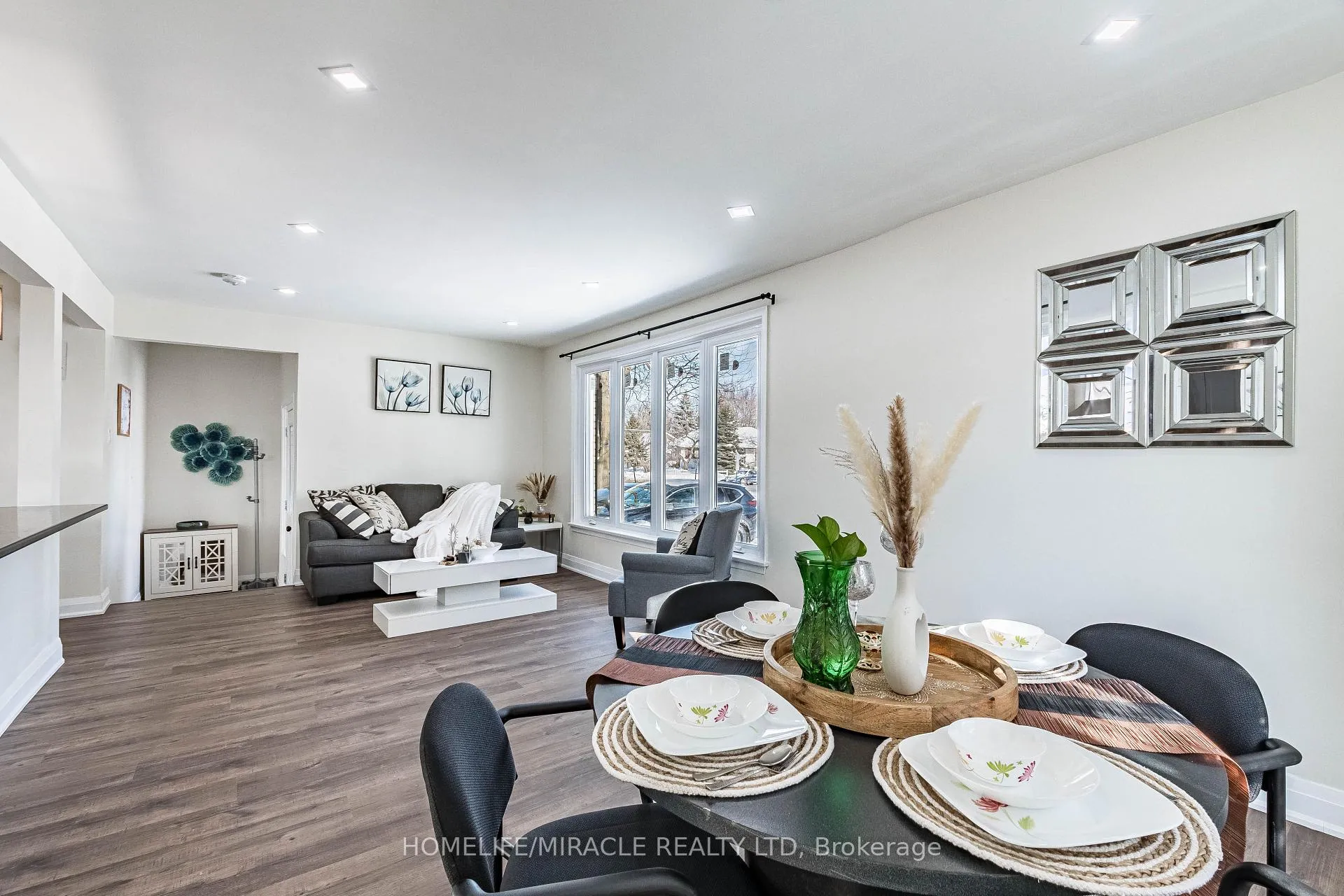 Photo 9 of 36 Mclaughlin Road N, Brampton, Northwood Park — HOMEH