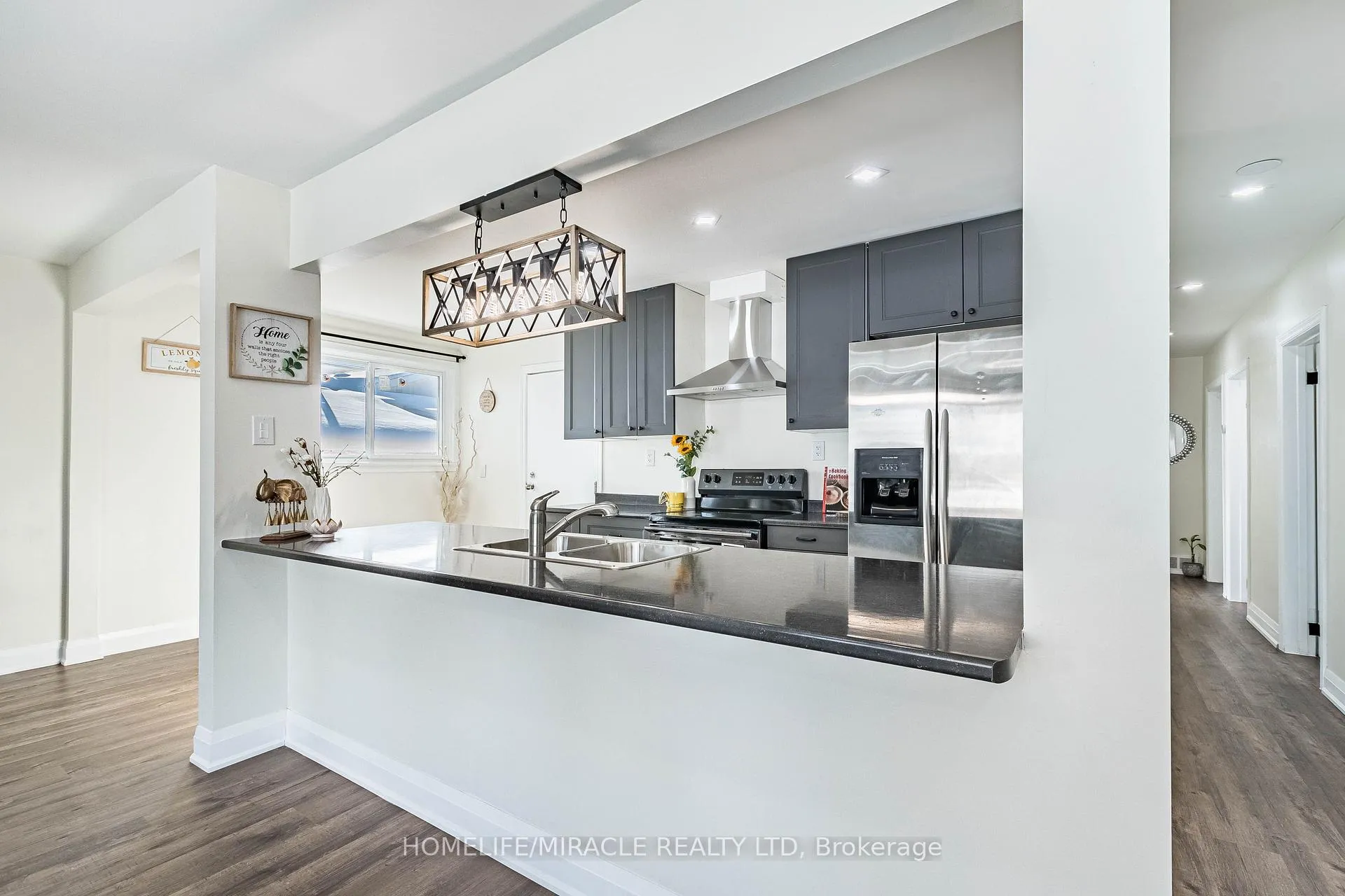 Photo 18 of 36 Mclaughlin Road N, Brampton, Northwood Park — HOMEH