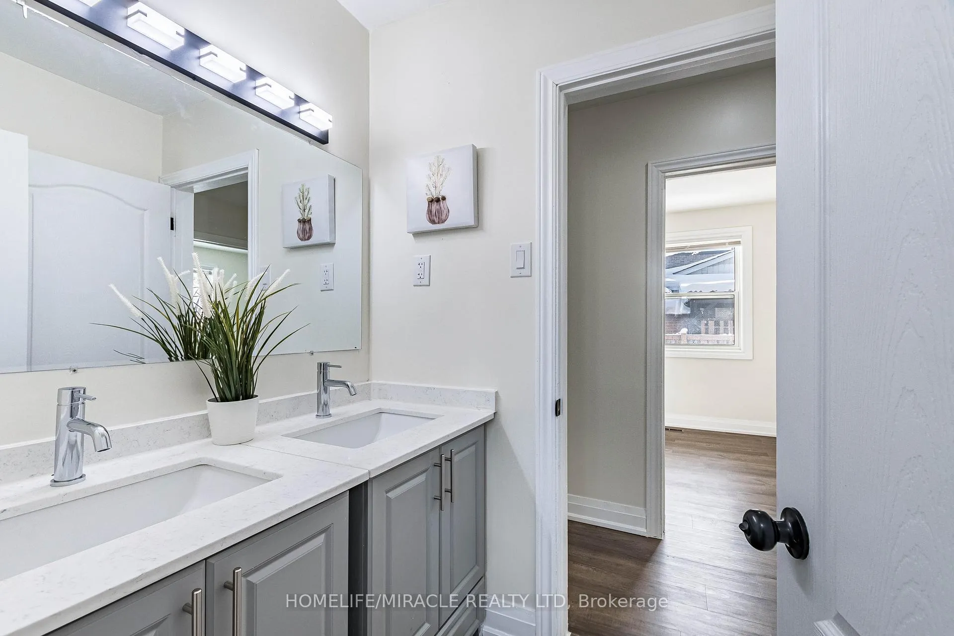 Photo 31 of 36 Mclaughlin Road N, Brampton, Northwood Park — HOMEH