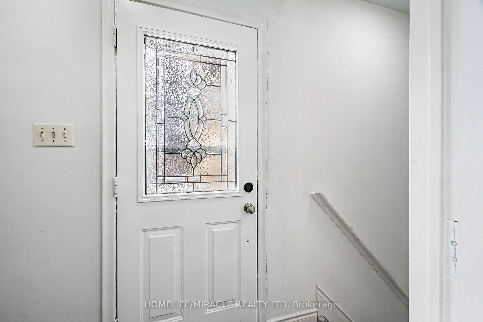 Photo 34 of 36 Mclaughlin Road N, Brampton, Northwood Park — HOMEH