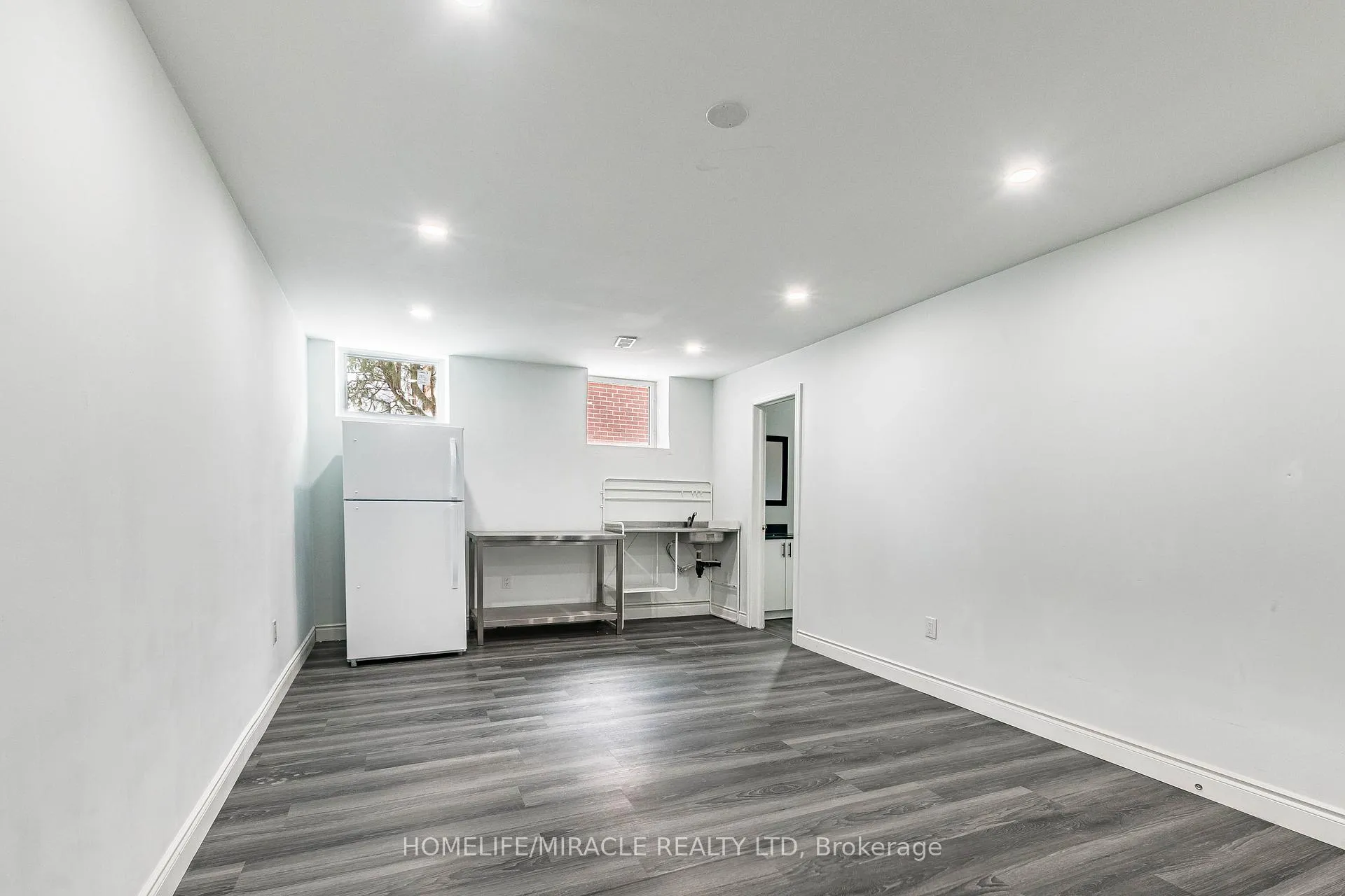 Photo 37 of 36 Mclaughlin Road N, Brampton, Northwood Park — HOMEH