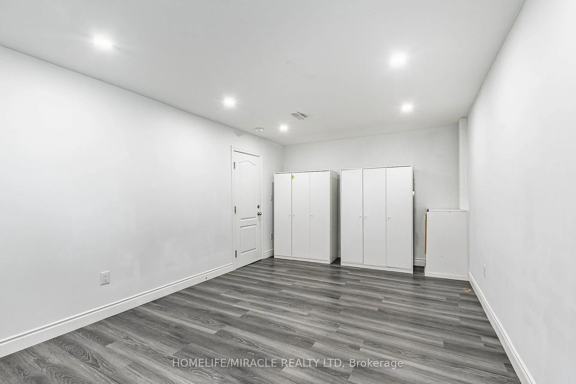 Photo 38 of 36 Mclaughlin Road N, Brampton, Northwood Park — HOMEH