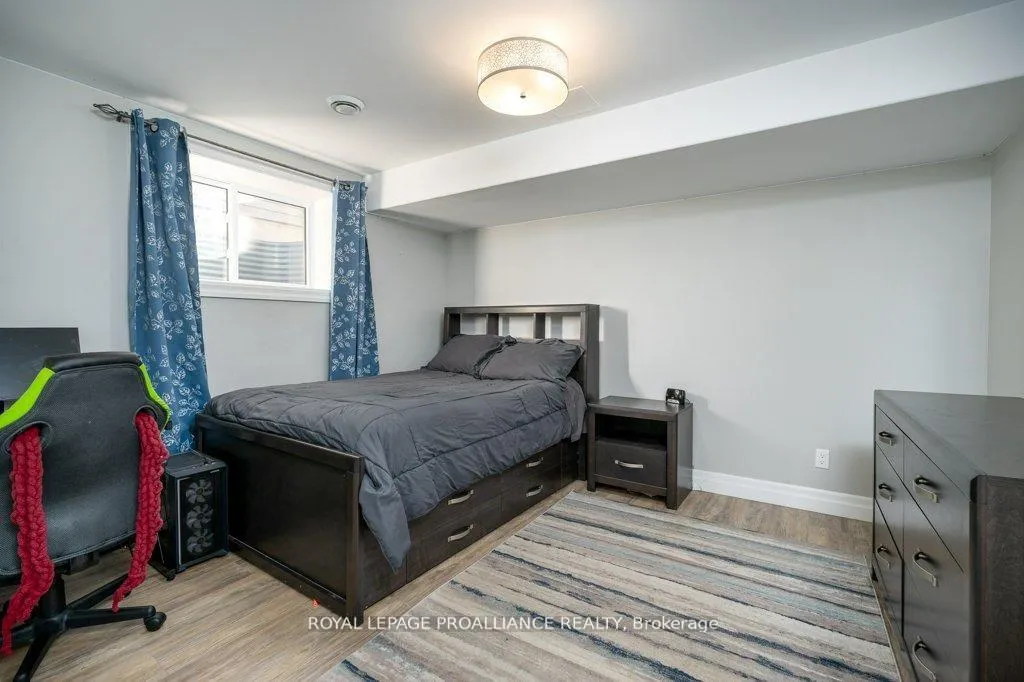 Photo 32 of 50 Stonegate Crescent, Quinte West, Frankford Ward — HOMEH