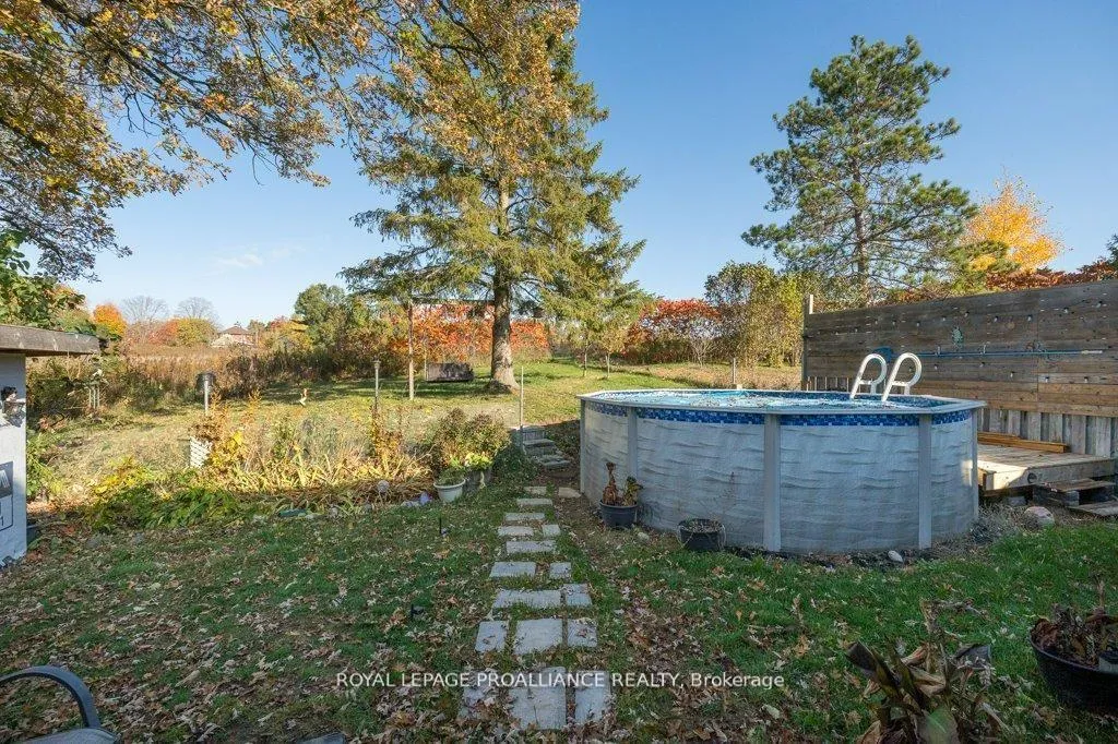Photo 37 of 50 Stonegate Crescent, Quinte West, Frankford Ward — HOMEH