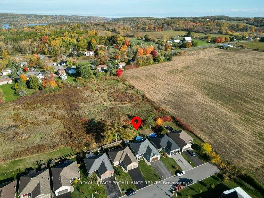 Photo 42 of 50 Stonegate Crescent, Quinte West, Frankford Ward — HOMEH
