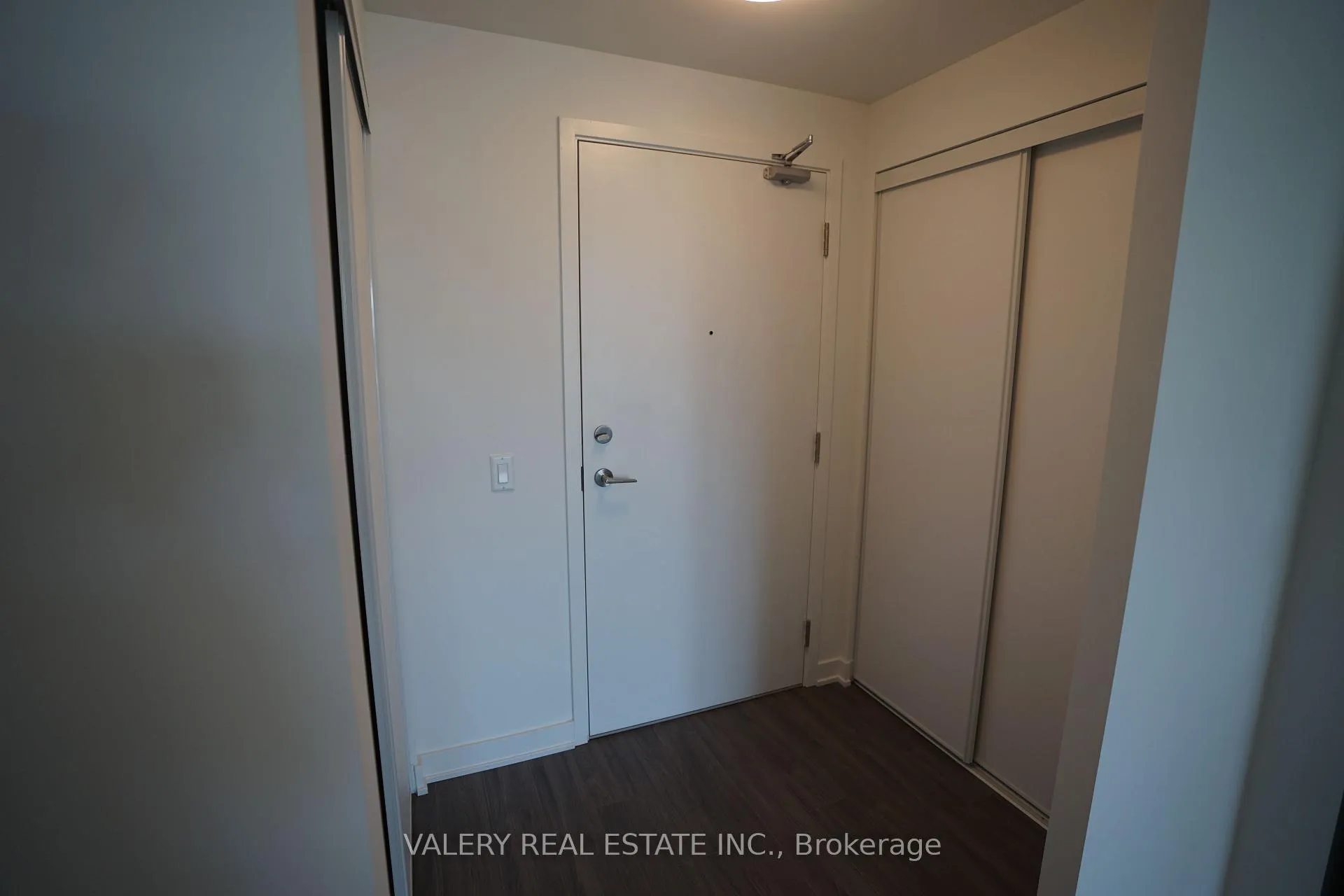 Photo 5 of Unit 227, 681 Yonge Street, Barrie, Painswick South — HOMEH