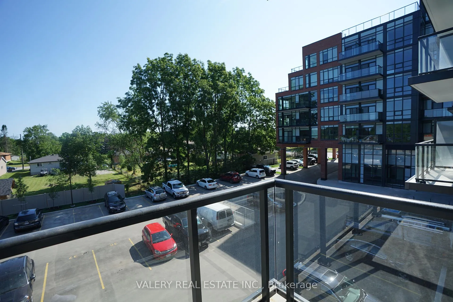 Photo 13 of Unit 227, 681 Yonge Street, Barrie, Painswick South — HOMEH
