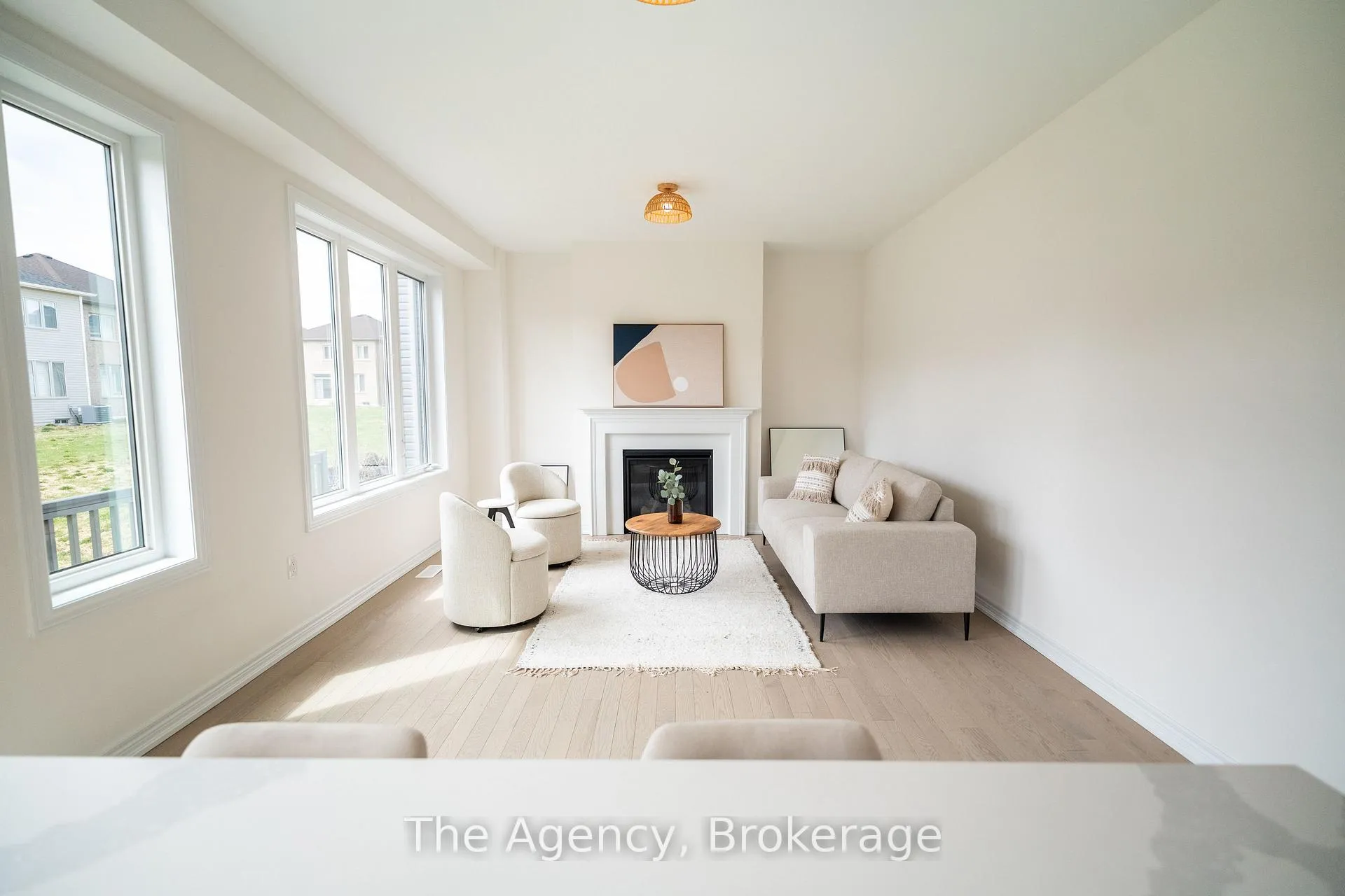 Photo 4 of 471 Black Cherry Crescent, Shelburne — HOMEH