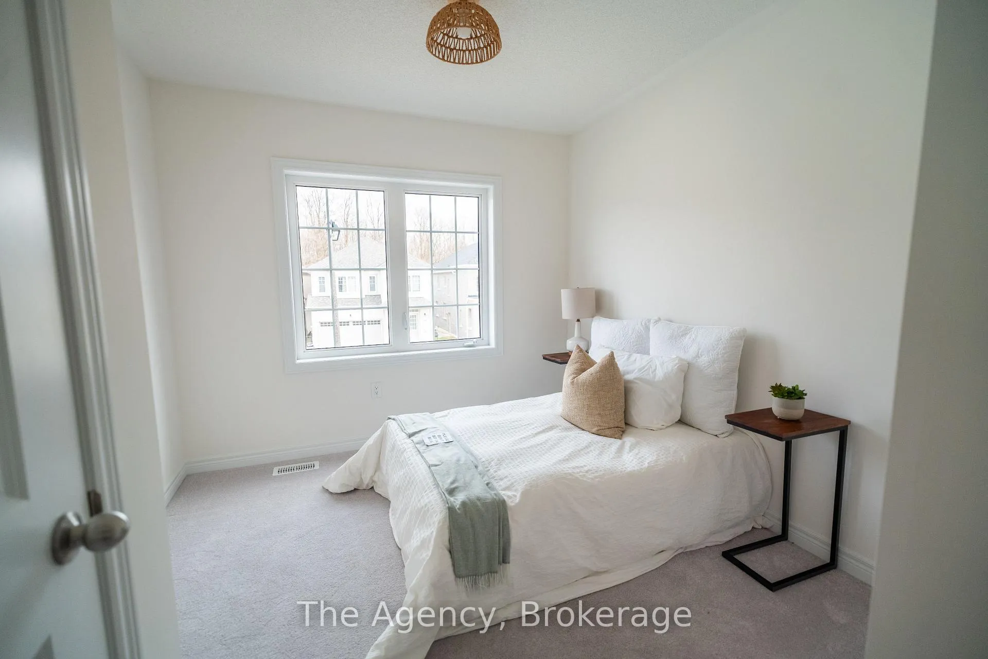 Photo 7 of 471 Black Cherry Crescent, Shelburne — HOMEH