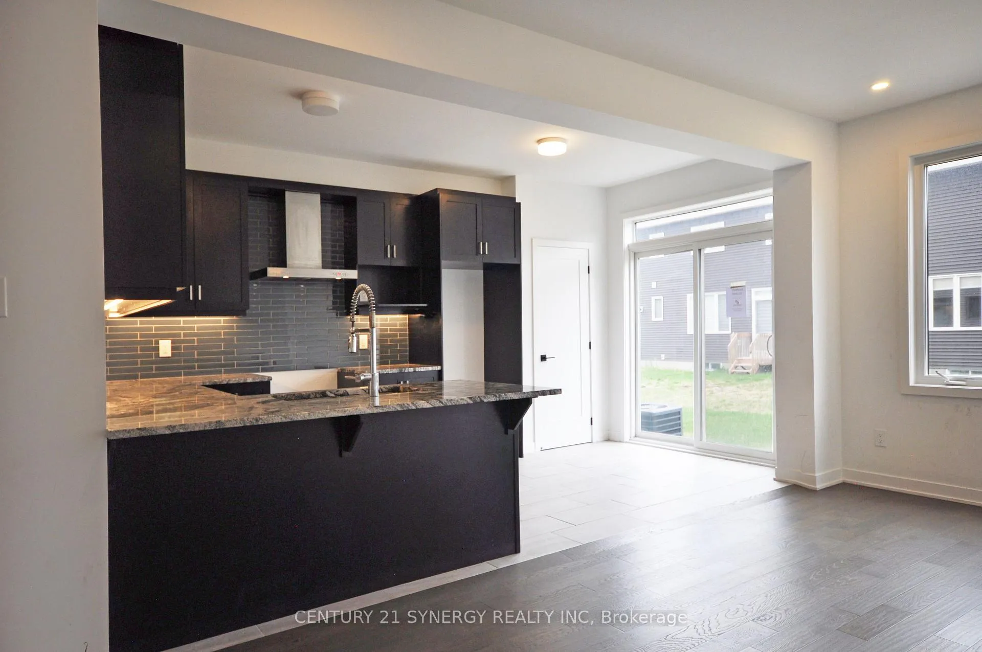 Photo 10 of 284 Ormiston Crescent, Ottawa, Barrhaven - Stonebridge — HOMEH