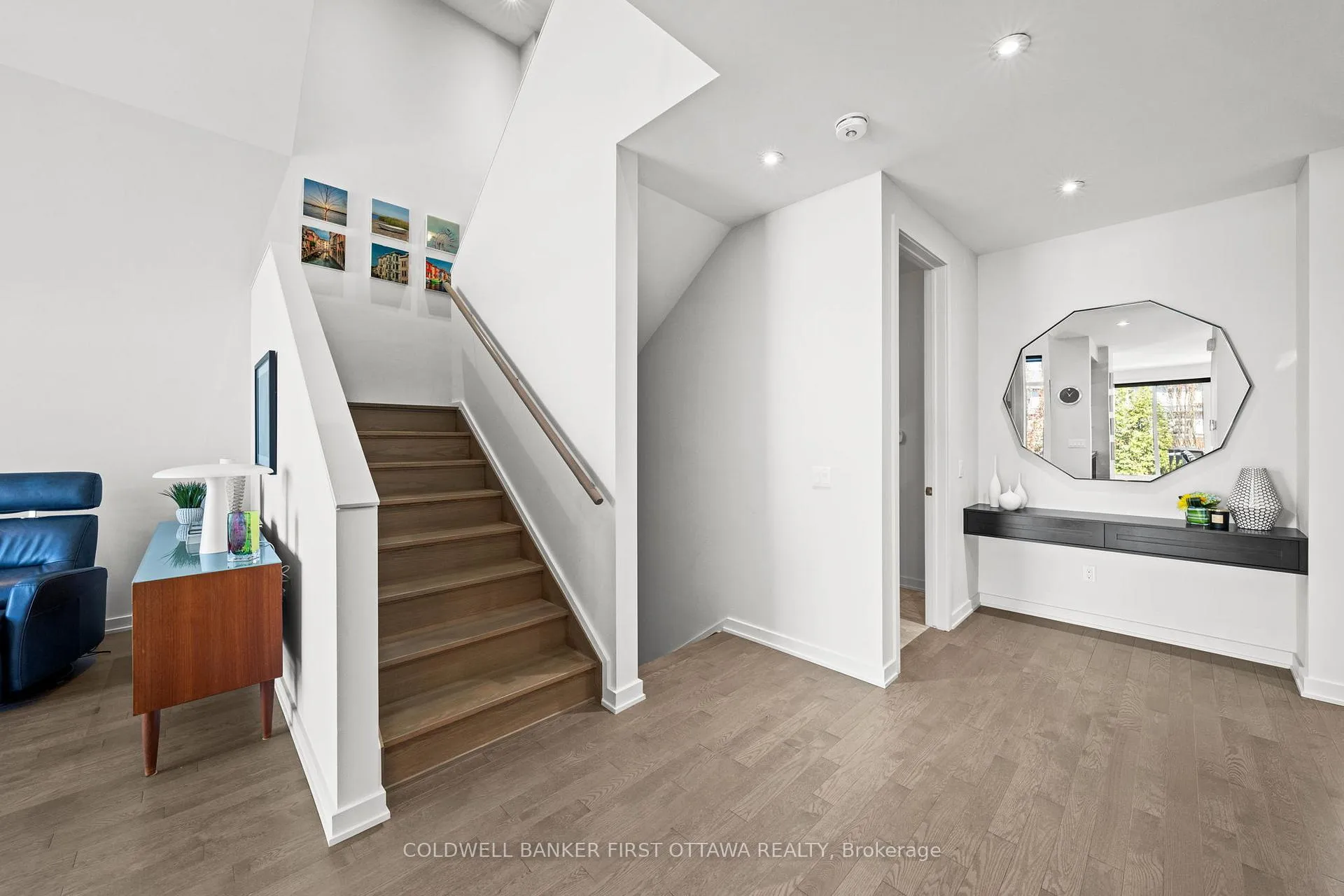 Photo 24 of 616 Summerhill Street, Ottawa, Riverside South/Gloucester Glen — HOMEH