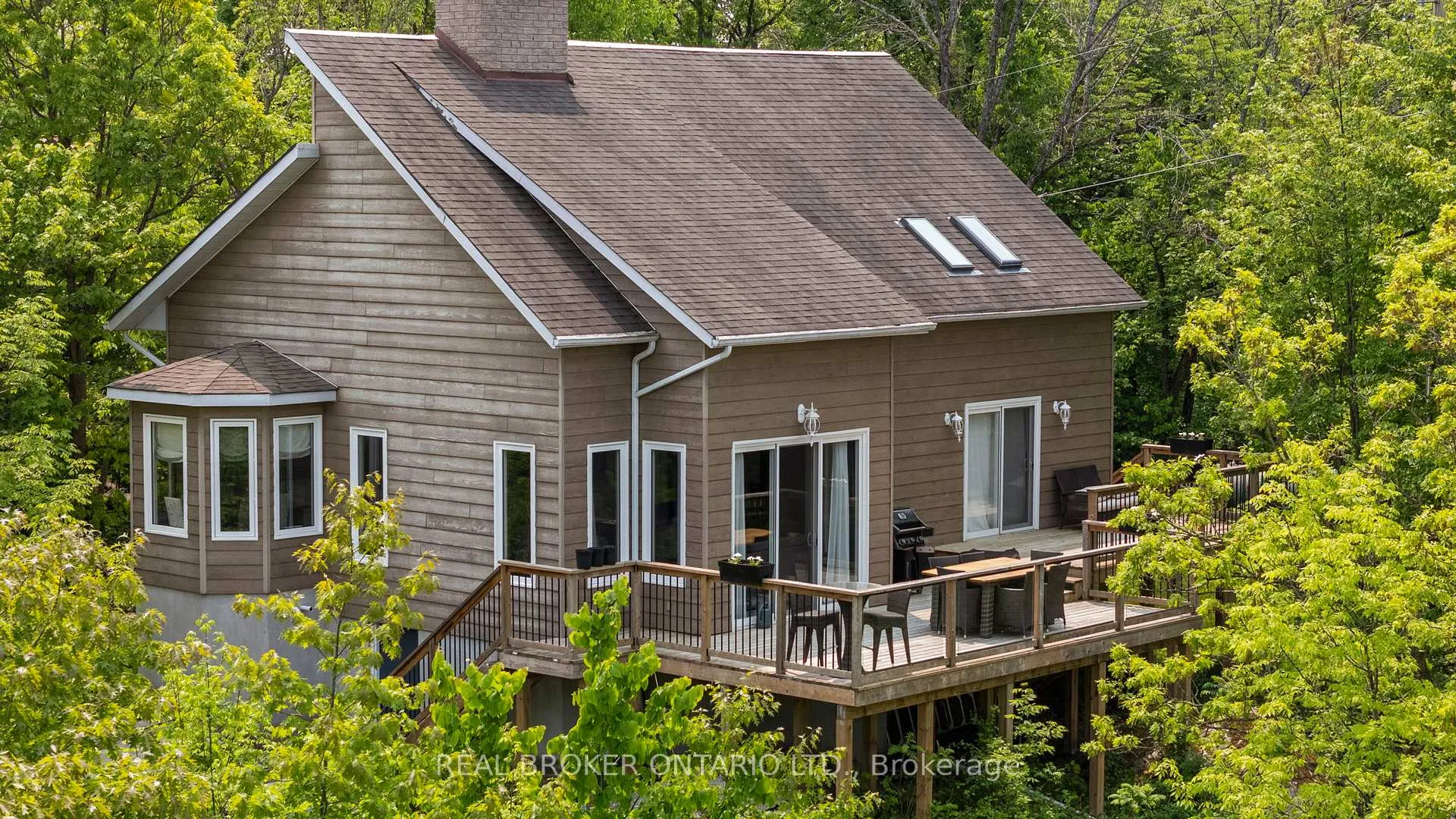 Front of 2043 Beman Point Lane