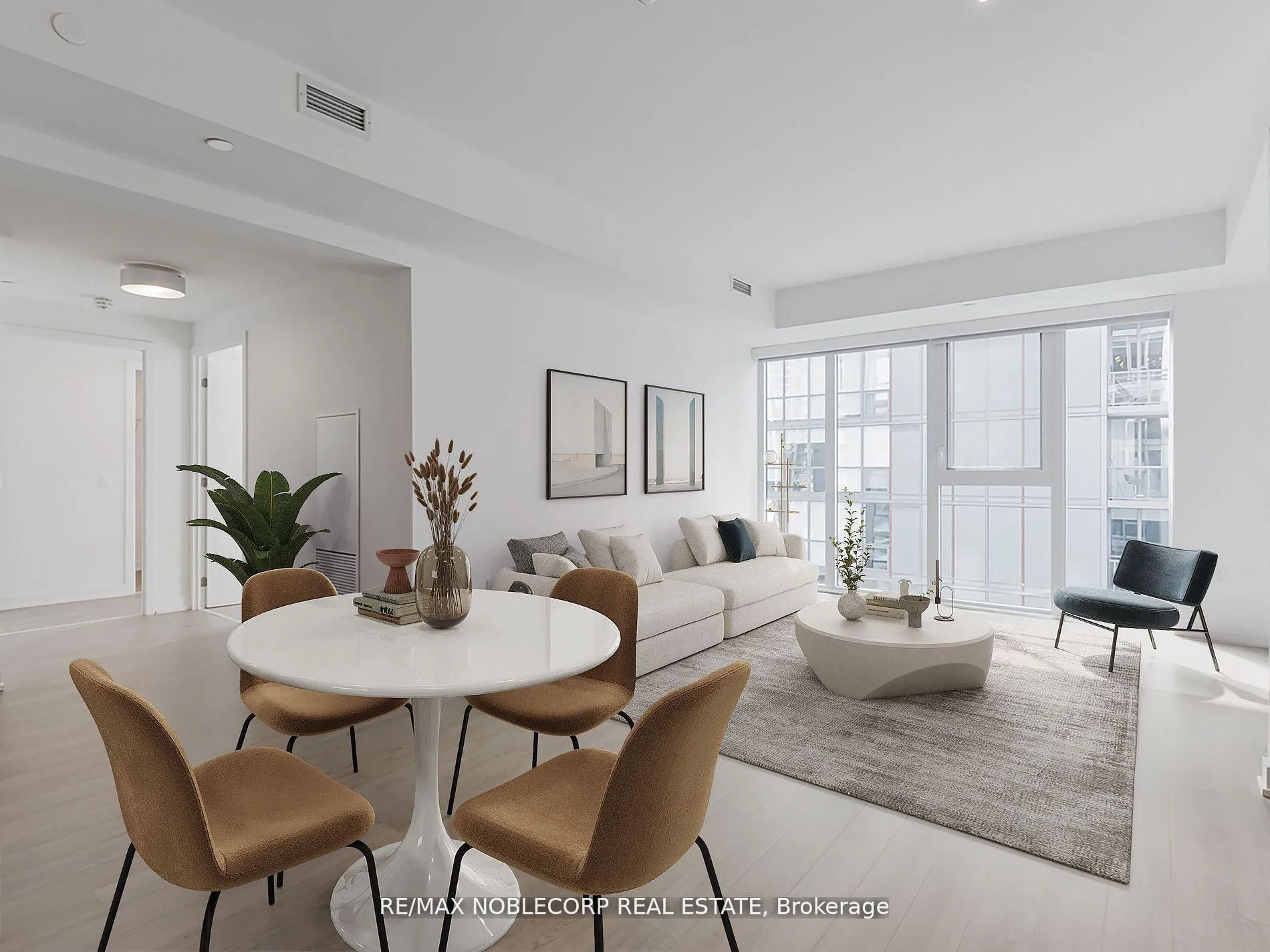 Front of Unit 3409, 357 King Street W