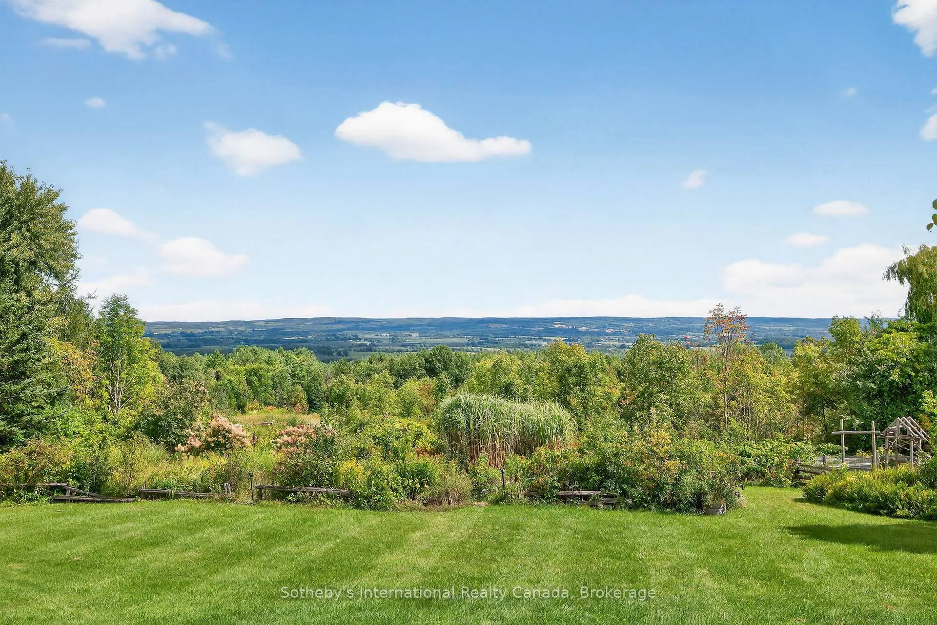 Photo 4 of 47118 Old Mail Road, Grey Highlands — HOMEH