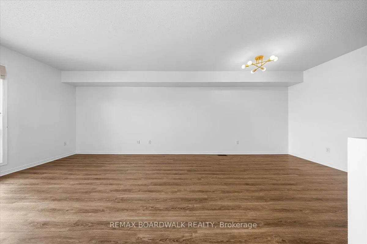 Photo 21 of 364 Crownridge Drive, Ottawa, Kanata - Emerald Meadows/Trailwest — HOMEH