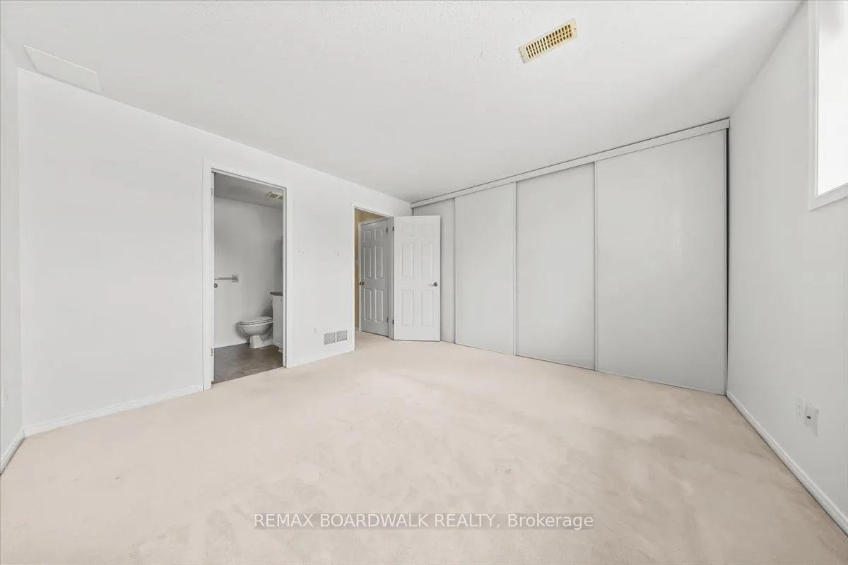 Photo 31 of 364 Crownridge Drive, Ottawa, Kanata - Emerald Meadows/Trailwest — HOMEH