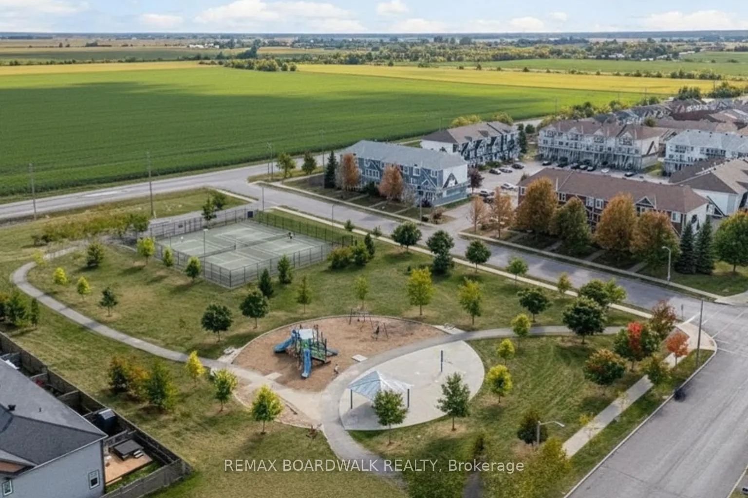 Photo 40 of 364 Crownridge Drive, Ottawa, Kanata - Emerald Meadows/Trailwest — HOMEH