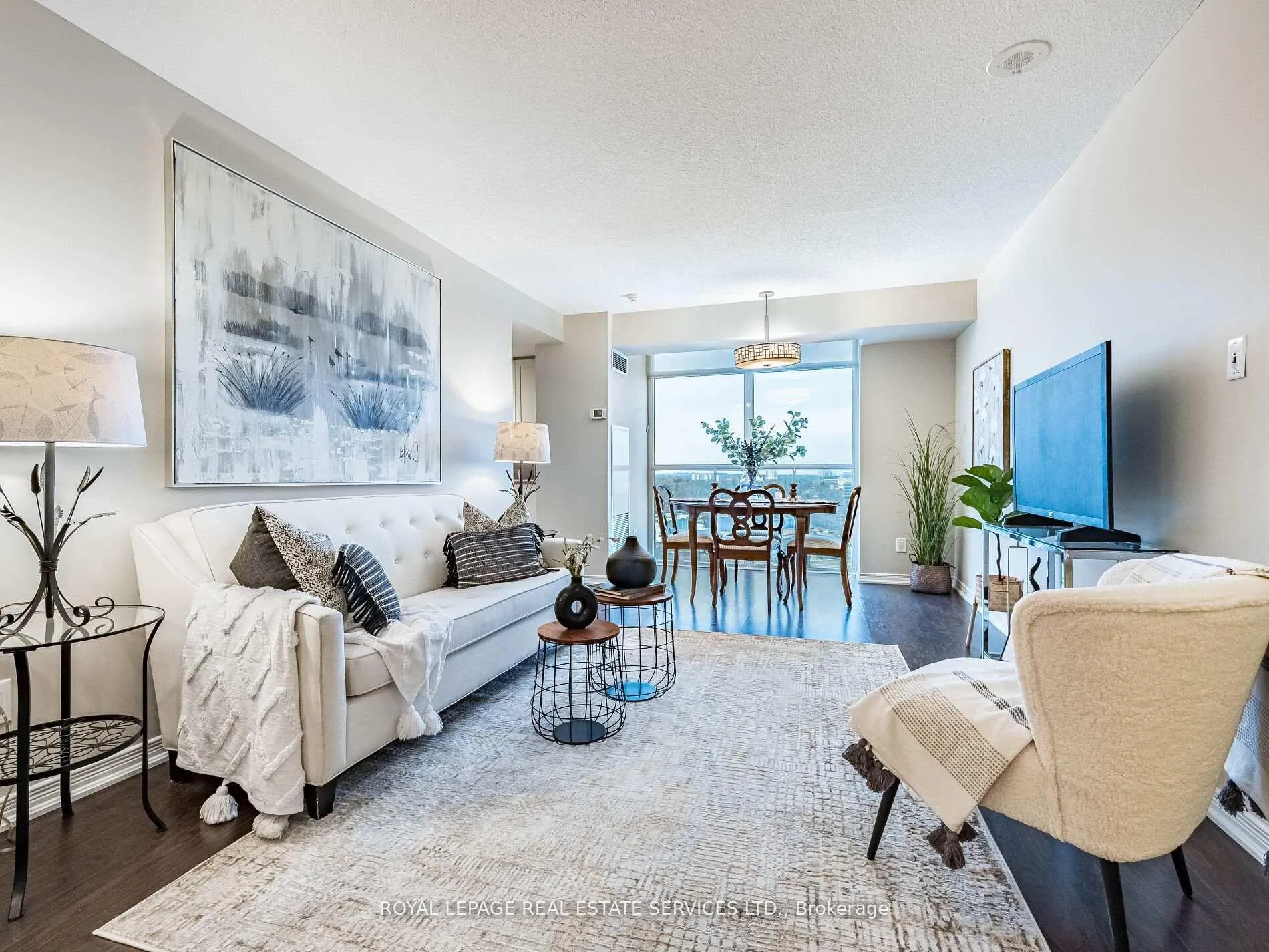 Front of Unit 1602, 9 George Street N