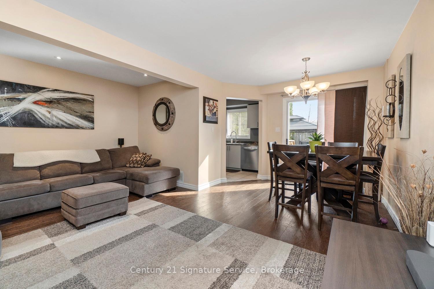 Photo 7 of 5140 Lampman Avenue, Burlington, Uptown — HOMEH